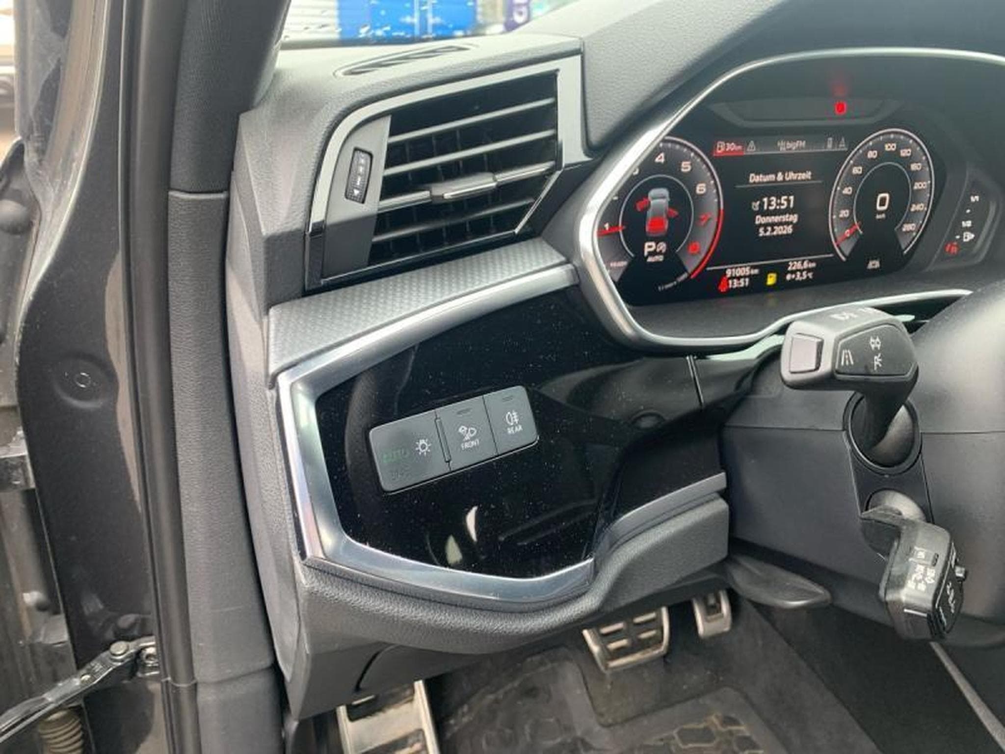 Audi Q3 Ambition (2019) - Photo 20