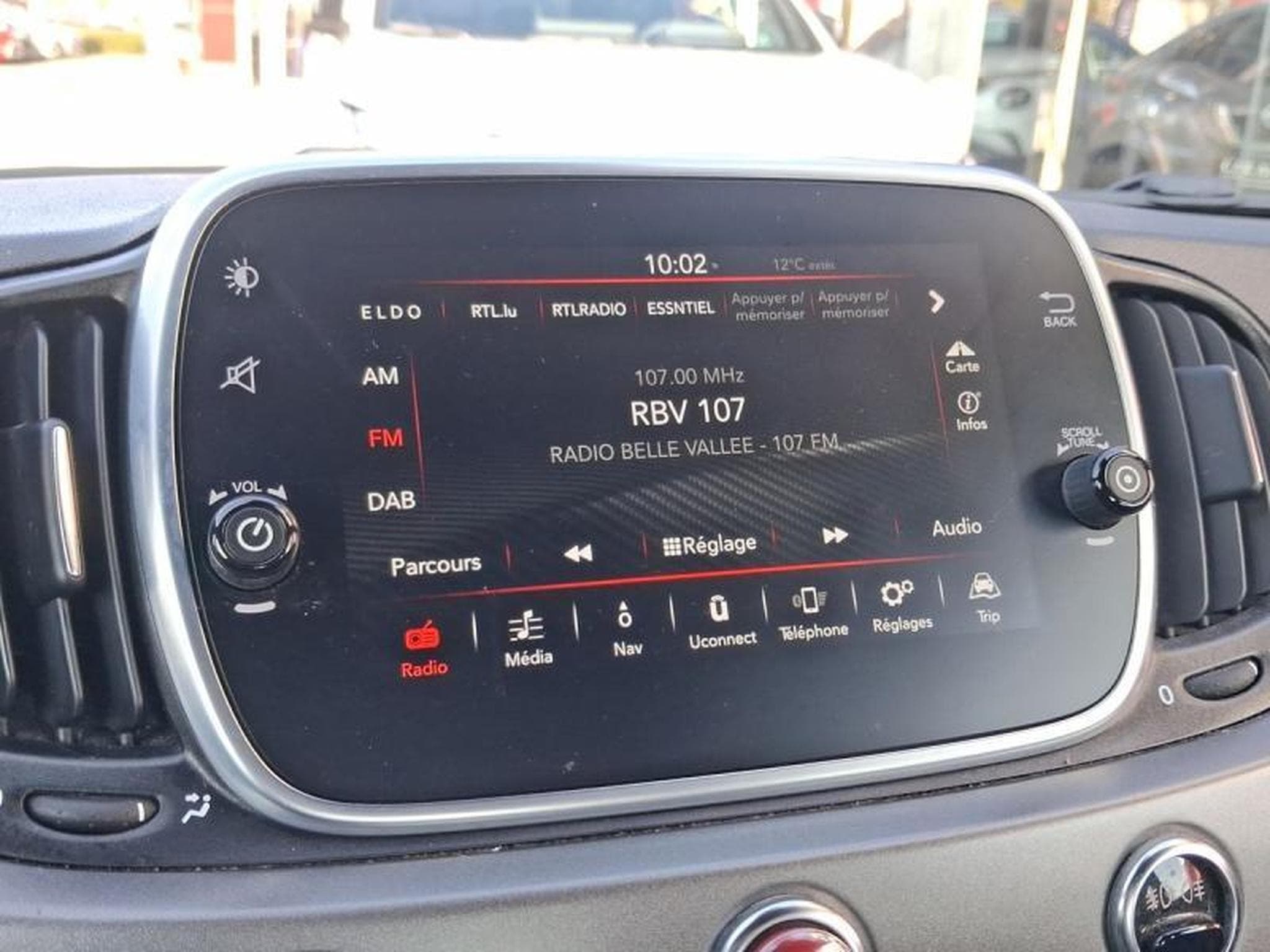 Fiat 500 ABARTH CABRIO (2019) - Photo 17