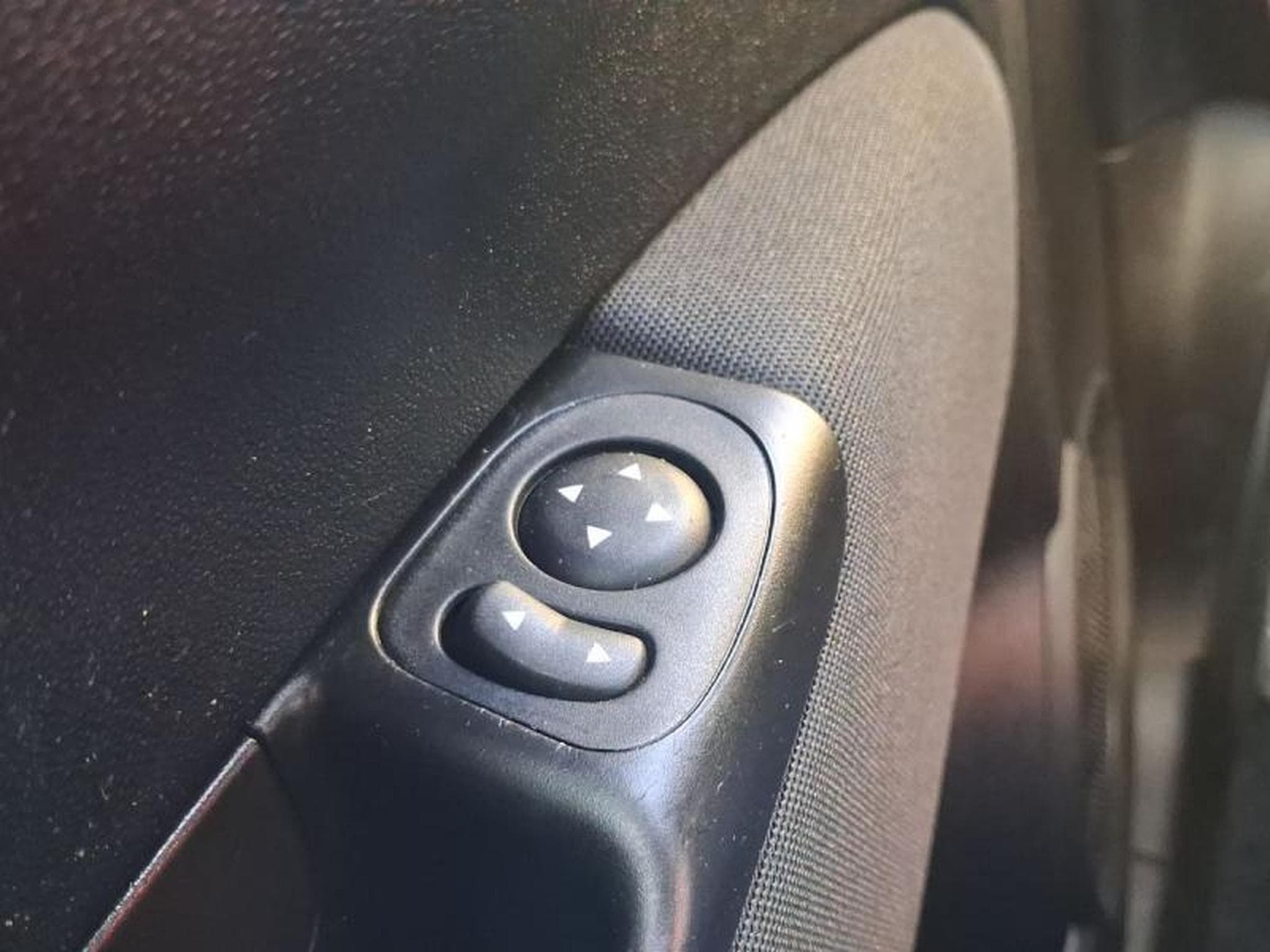 Fiat 500 ABARTH CABRIO (2019) - Photo 23