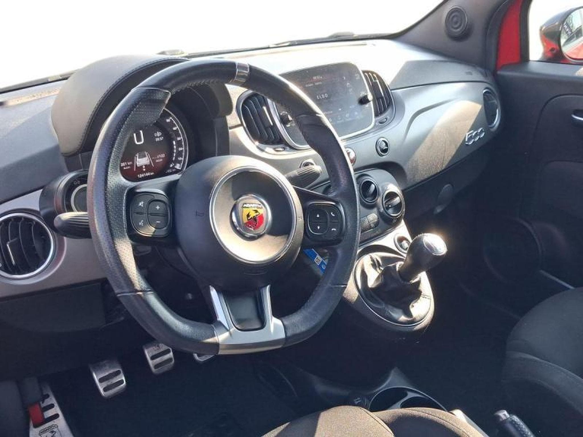 Fiat 500 ABARTH CABRIO (2019) - Photo 7