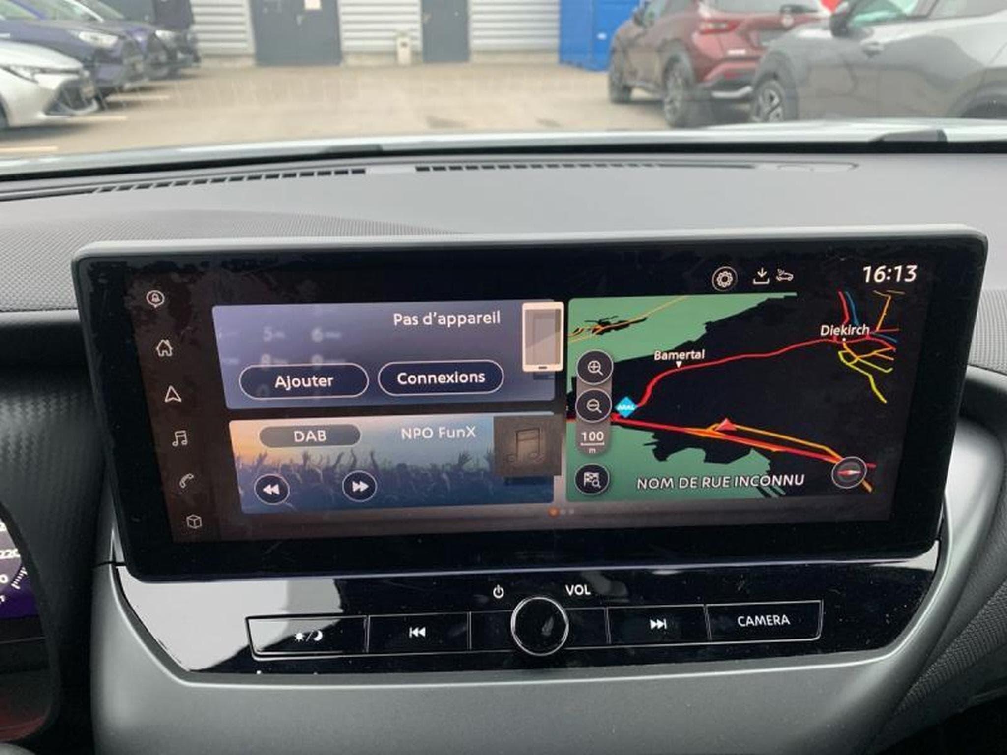 Nissan Juke N-DESIGN (2024) - Photo 14