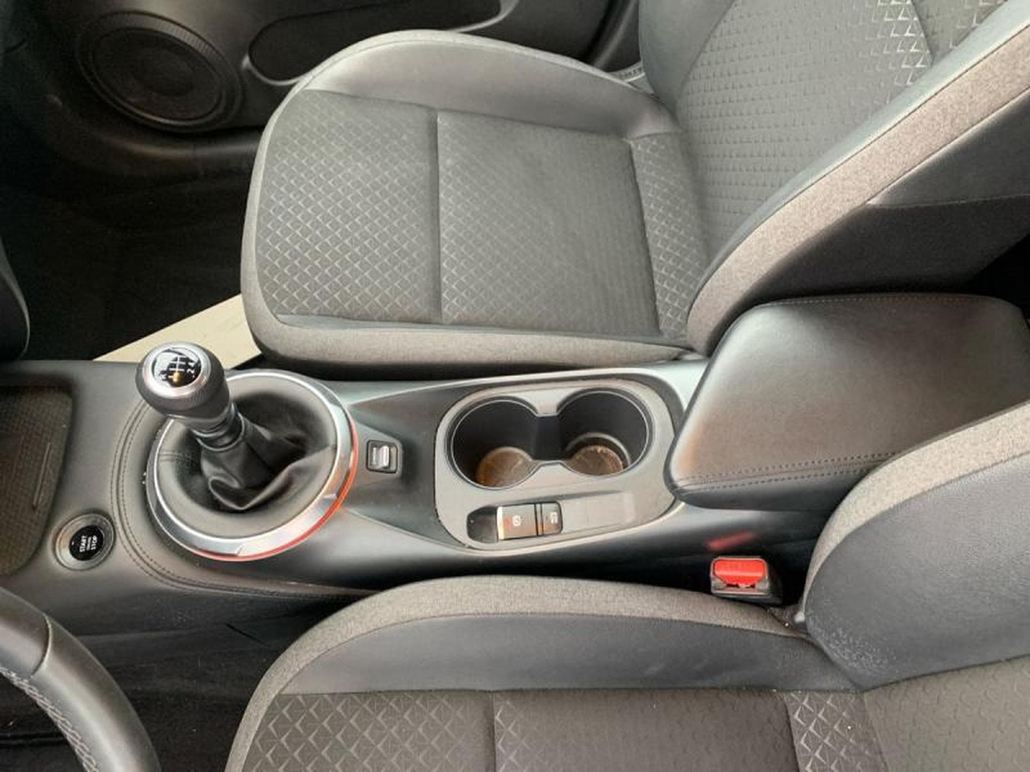 Nissan Juke N-DESIGN (2024) - Photo 23