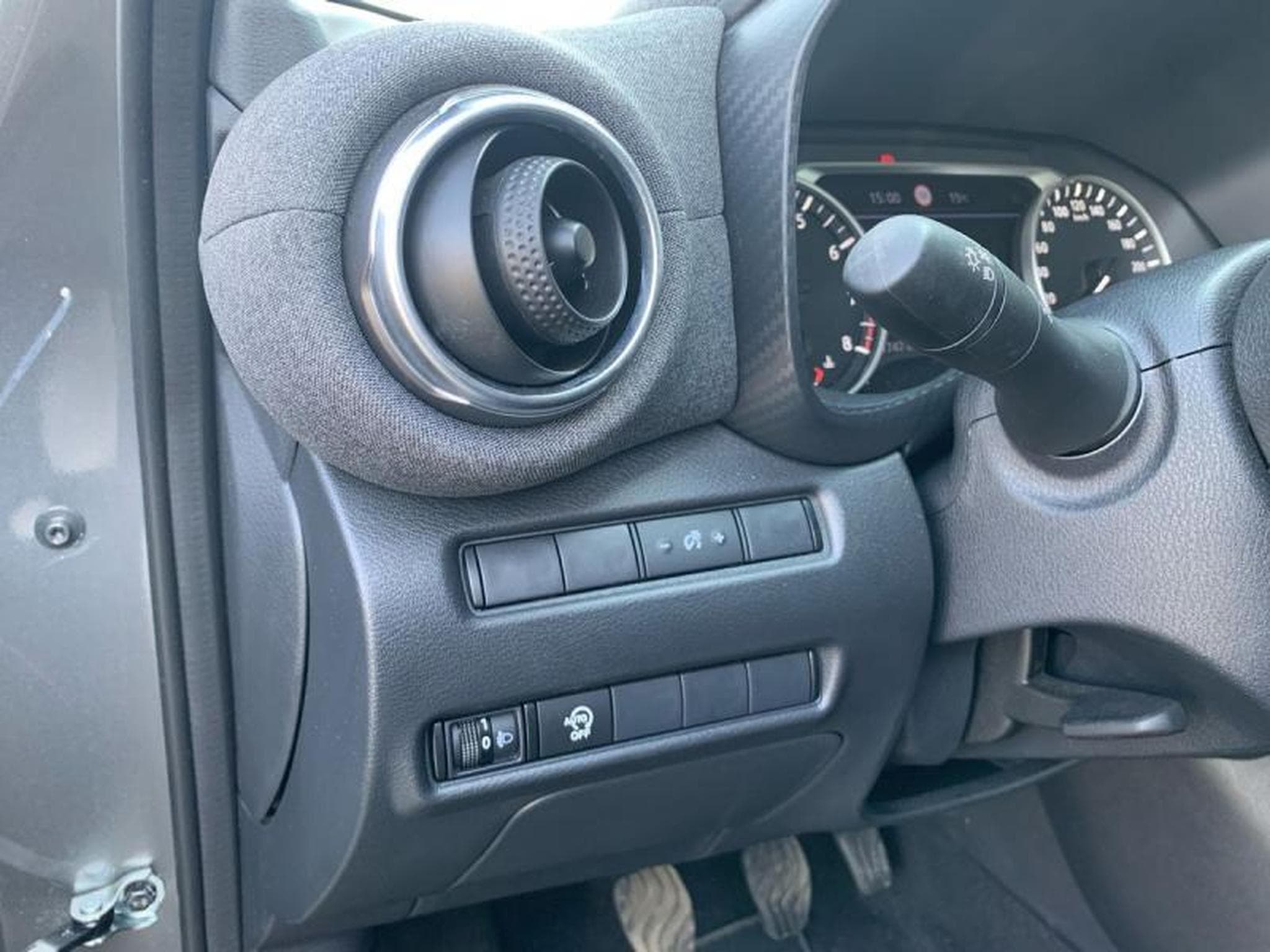 Nissan Juke F16B (2024) - Photo 14