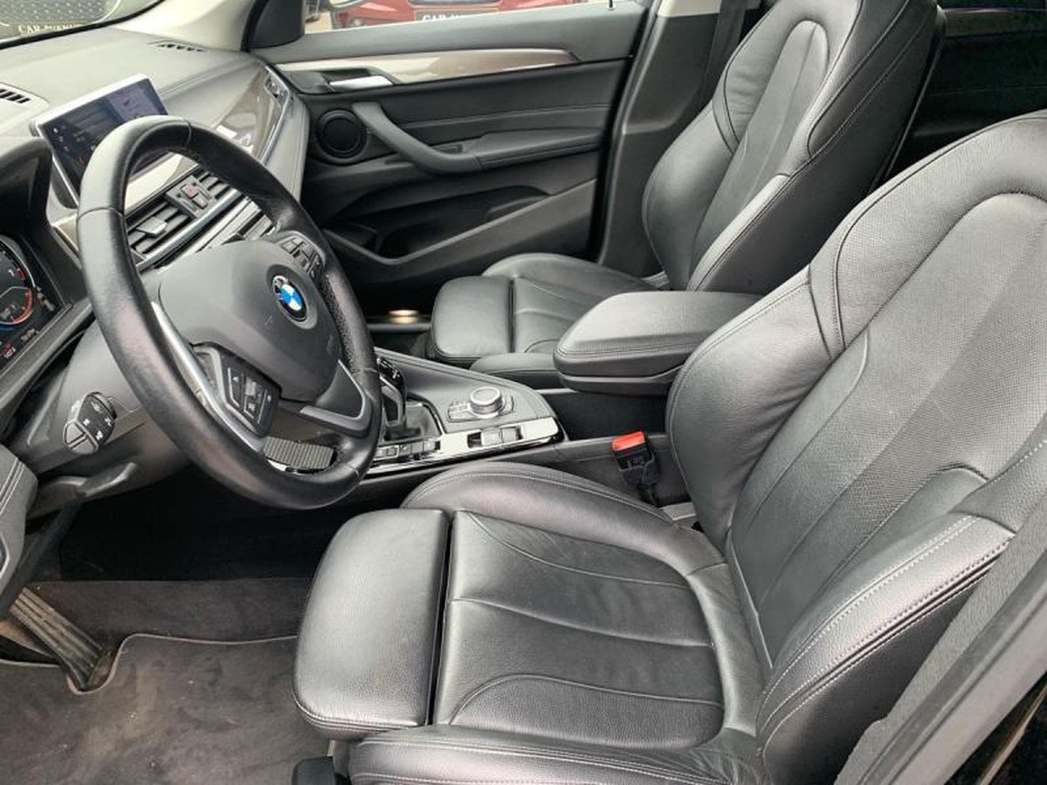 BMW X1 XDRIVE20I (2020) - Photo 24