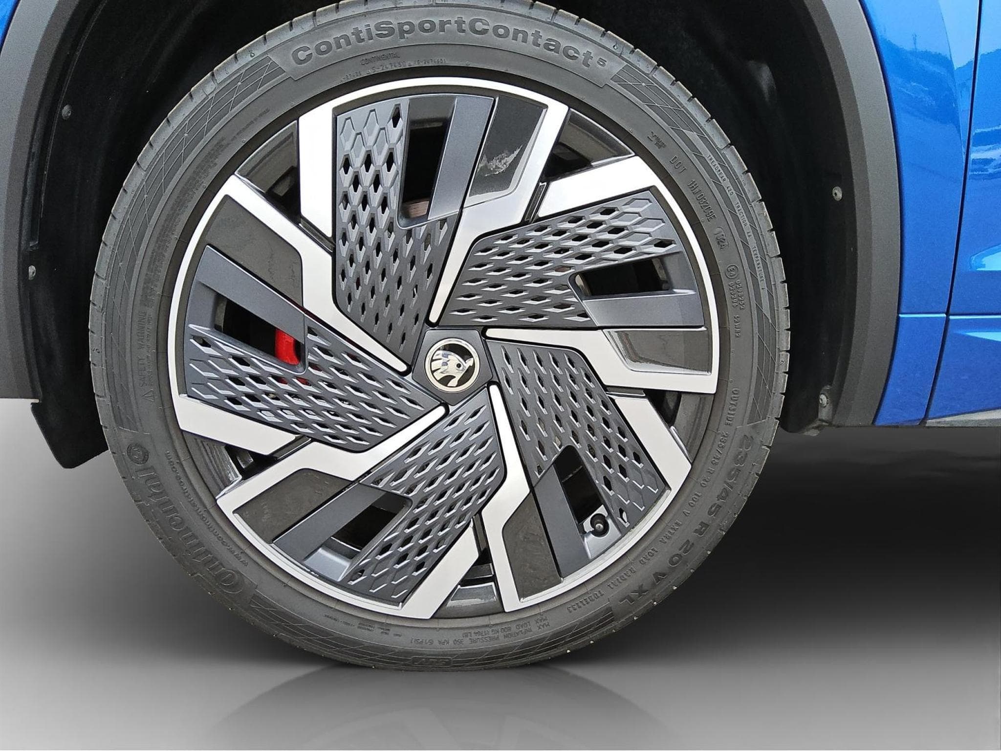 Skoda Kodiaq RS+DSG+4x4+360+LED+NAVI (2024) - Foto 8