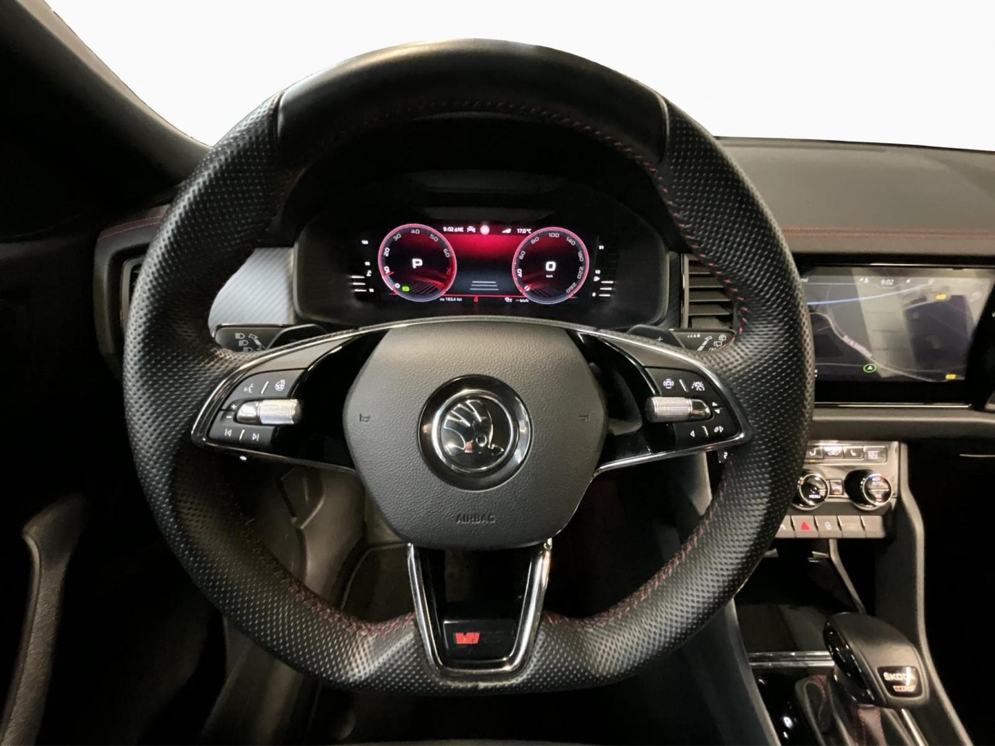 Skoda Kodiaq RS+DSG+4x4+AHK (2023) - Foto 10