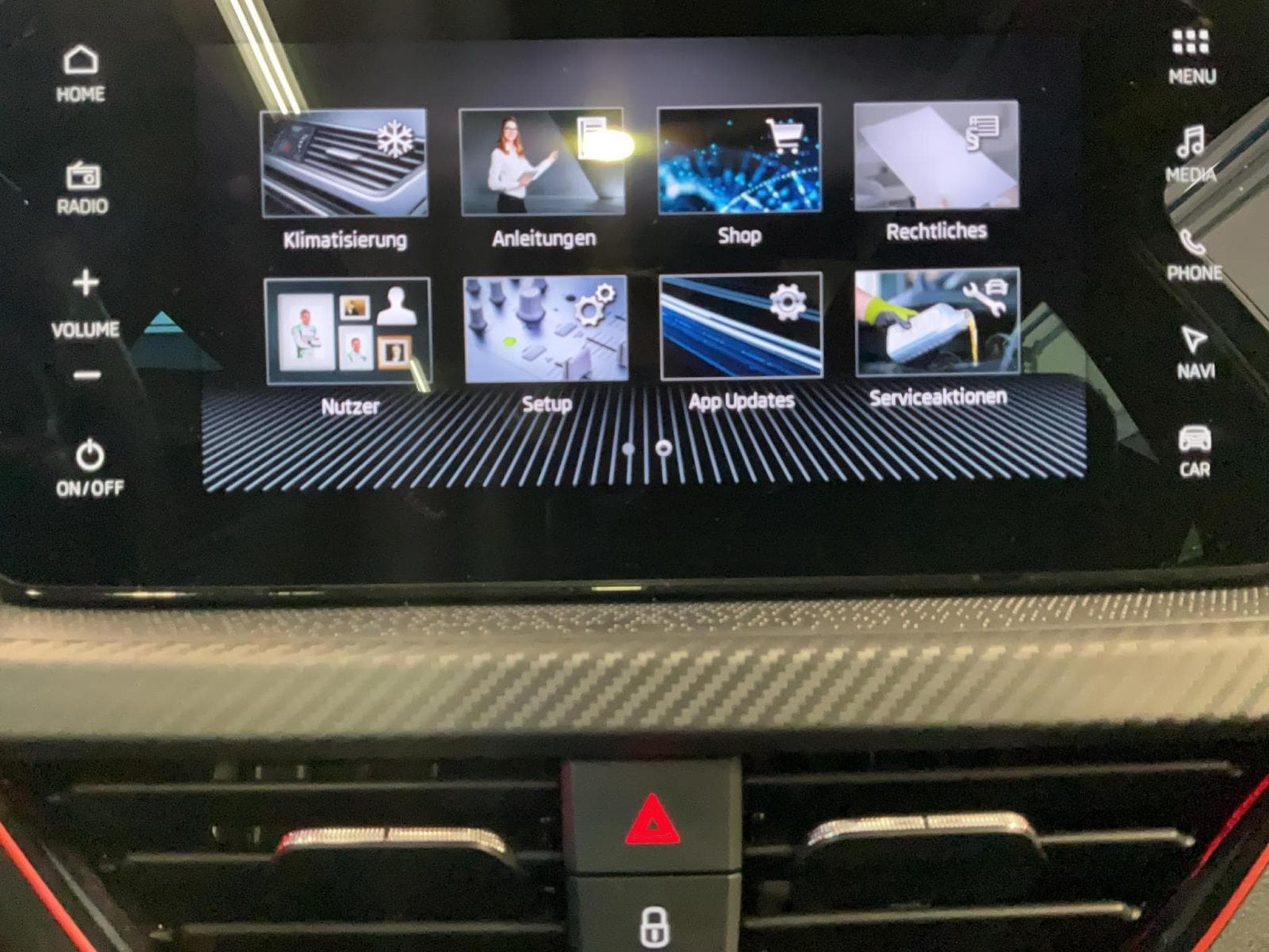 Skoda Kamiq Monte-Carlo+BVM+Pano+RearView (2025) - Foto 16