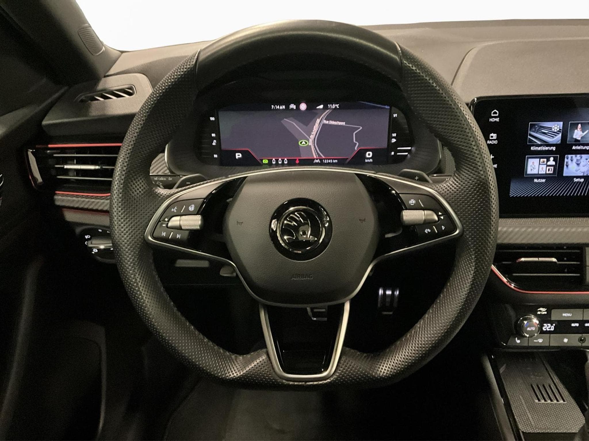 Skoda Scala Monte-Carlo+DSG+RearView+Pano (2024) - Foto 10