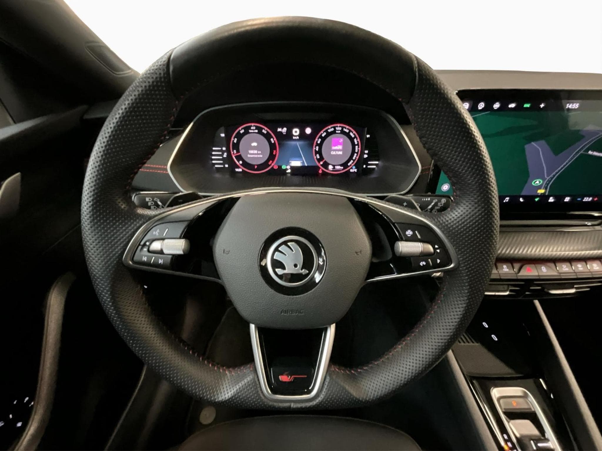 Skoda Octavia RS+DSG+AHK+Navi (2024) - Foto 10