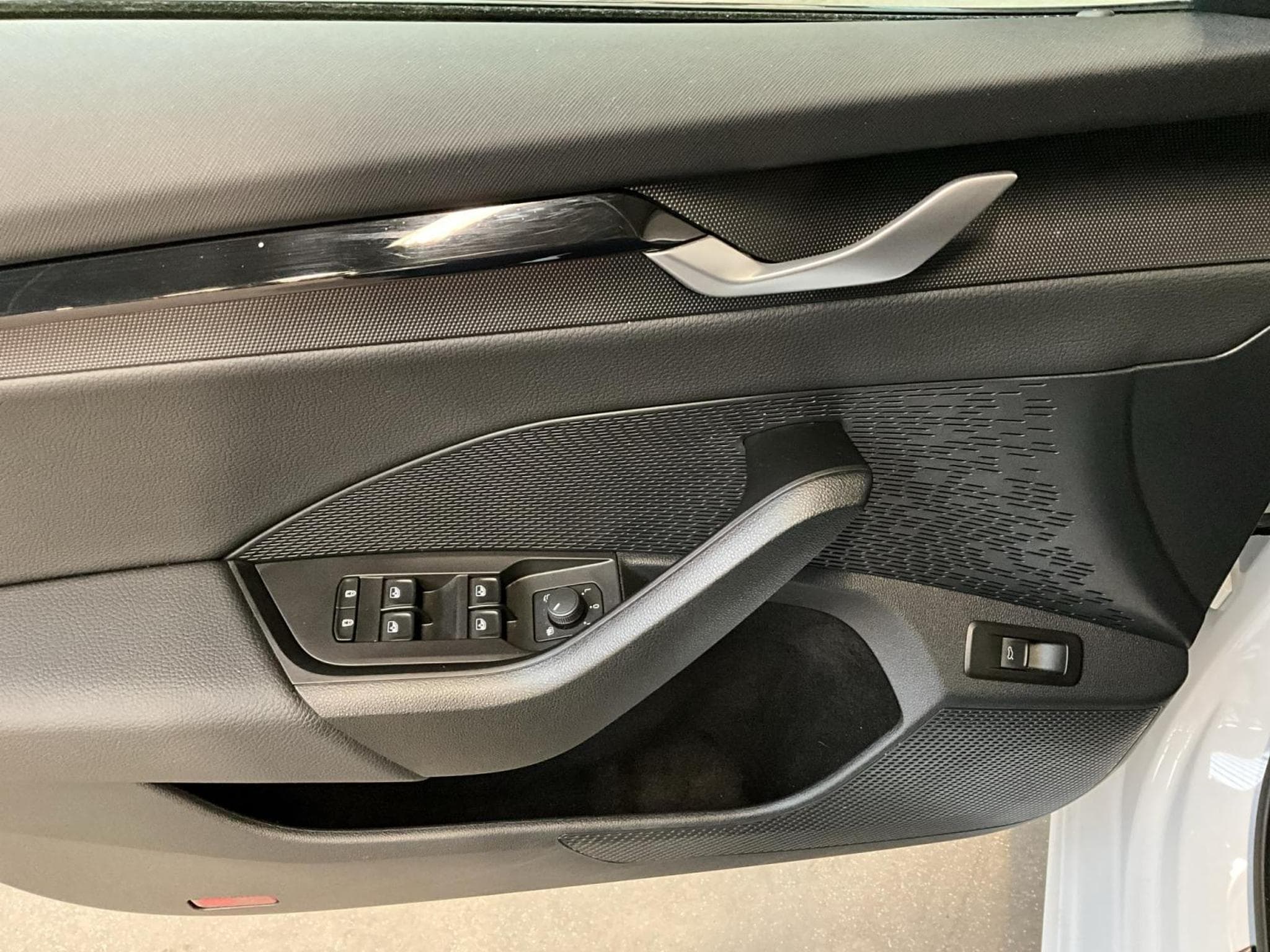 Skoda Octavia RS+DSG+AHK+Navi (2024) - Foto 14