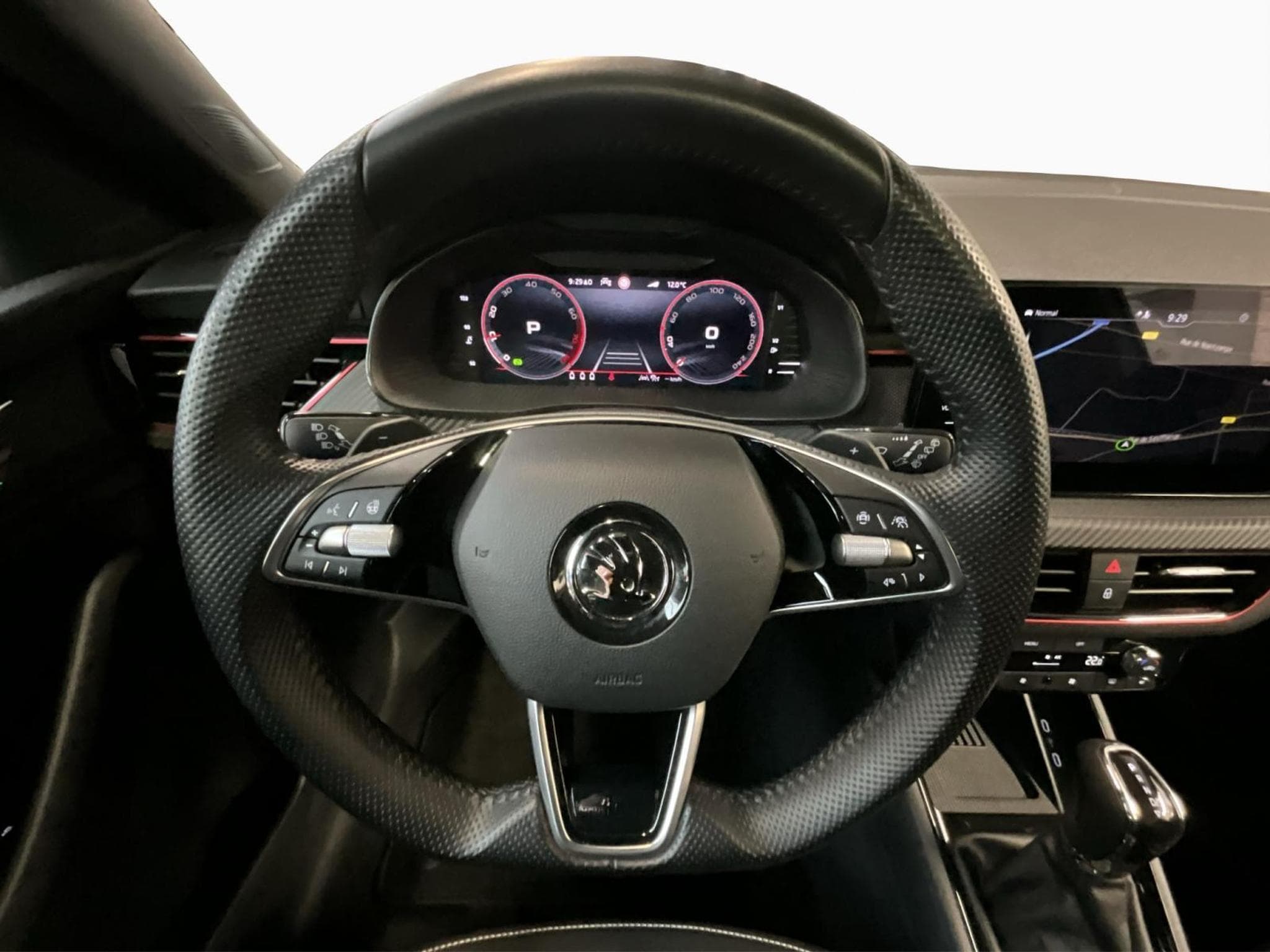 Skoda Kamiq Monte-Carlo+DSG+Pano+Navi (2024) - Foto 12