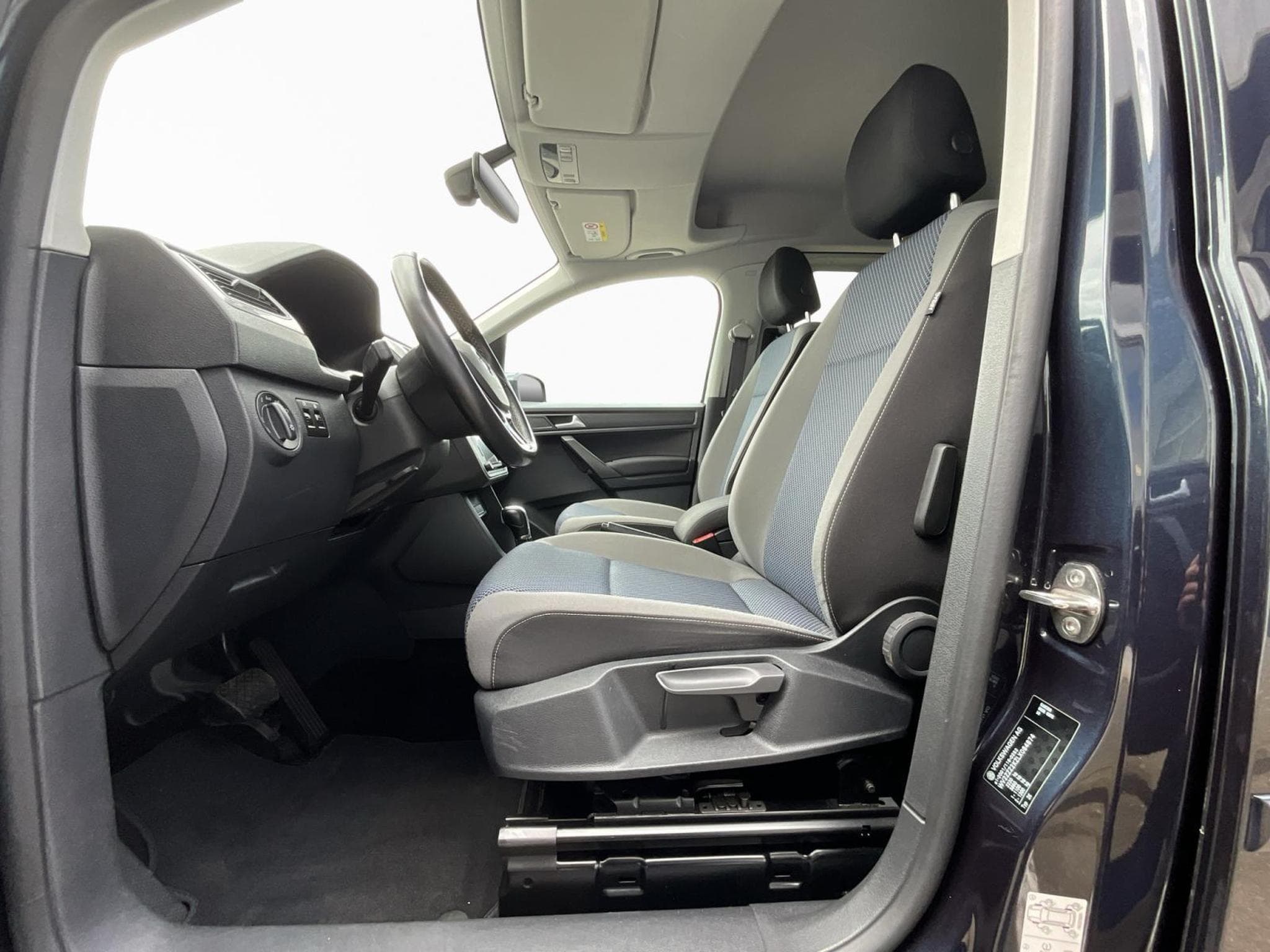 VW Caddy Trendline+DSG+Cool&Find+Navi+AHK (2020) - Photo 9