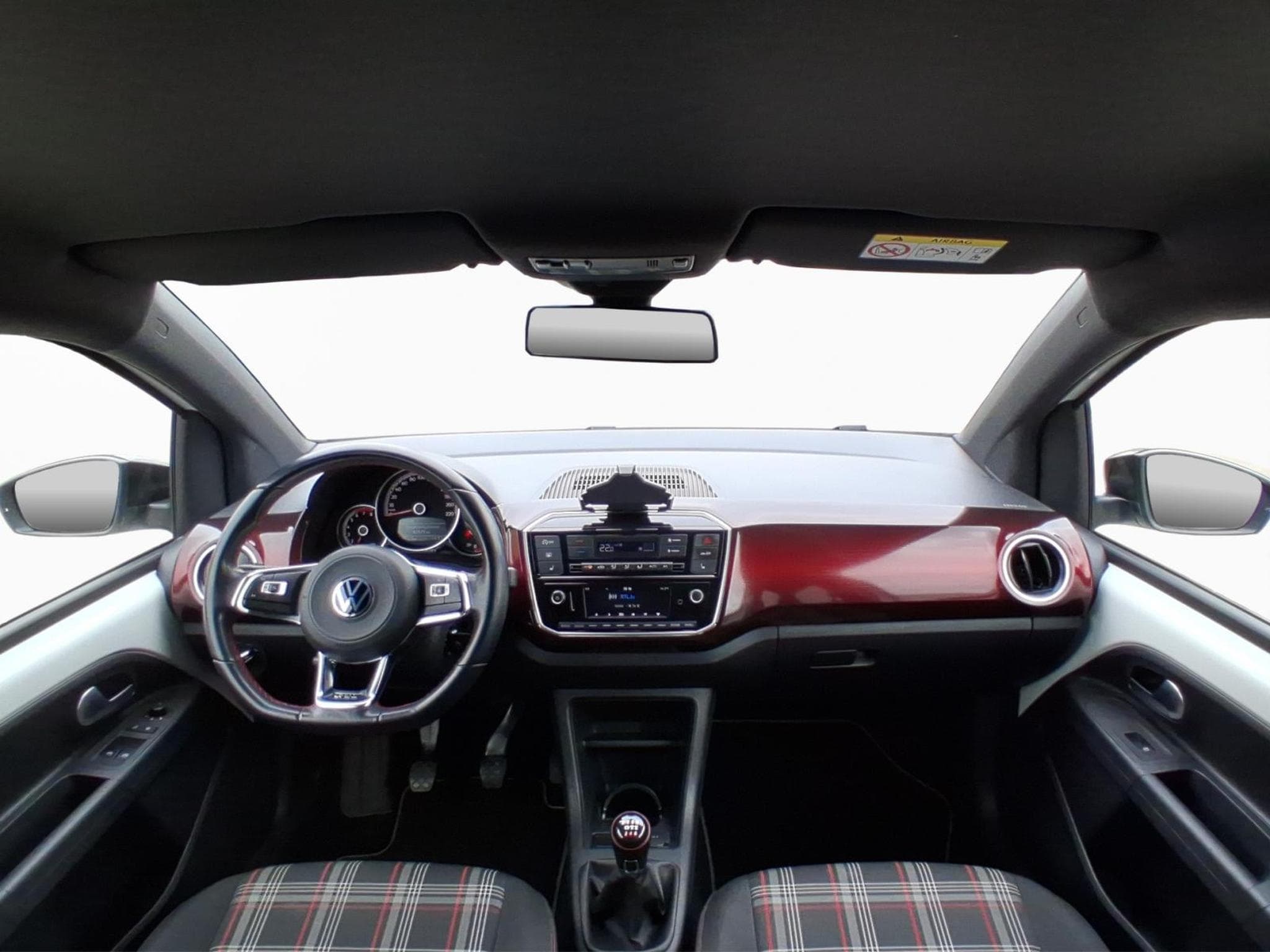 VW UP GTI+TSI+116PS+RearView (2020) - Photo 2