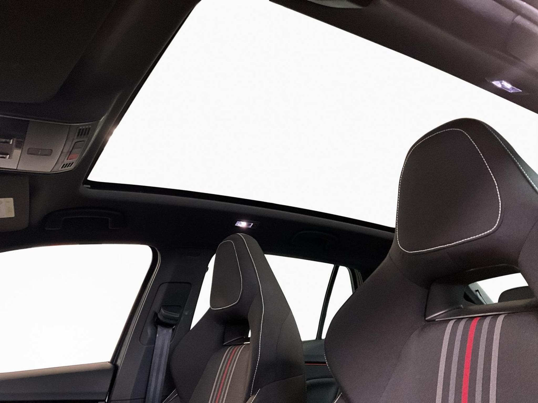 Skoda Scala Monte-Carlo+DSG+LED+PANO (2025) - Foto 15