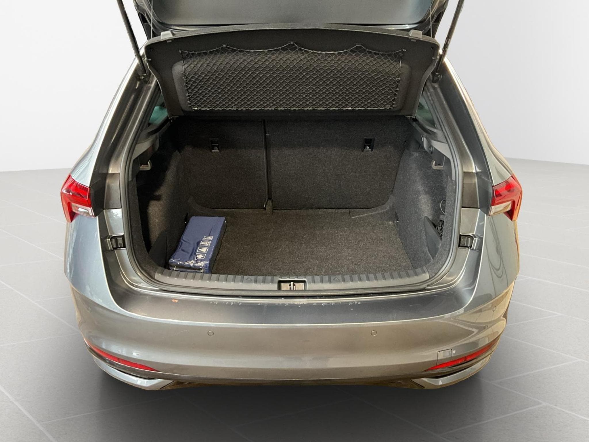 Skoda Scala Monte-Carlo+DSG+LED+PANO (2025) - Foto 17