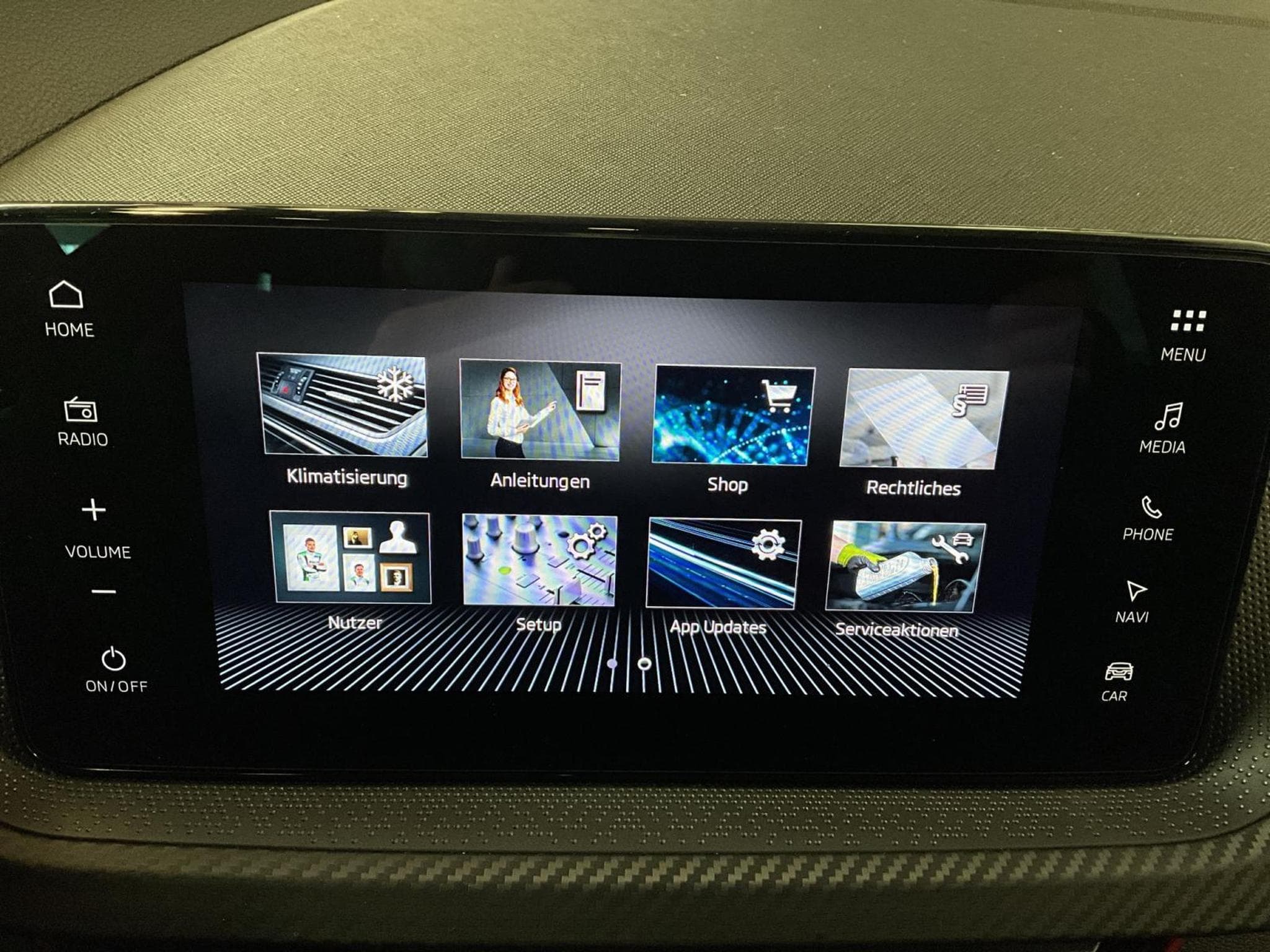 Skoda Scala Monte-Carlo+DSG+LED+PANO (2025) - Foto 19