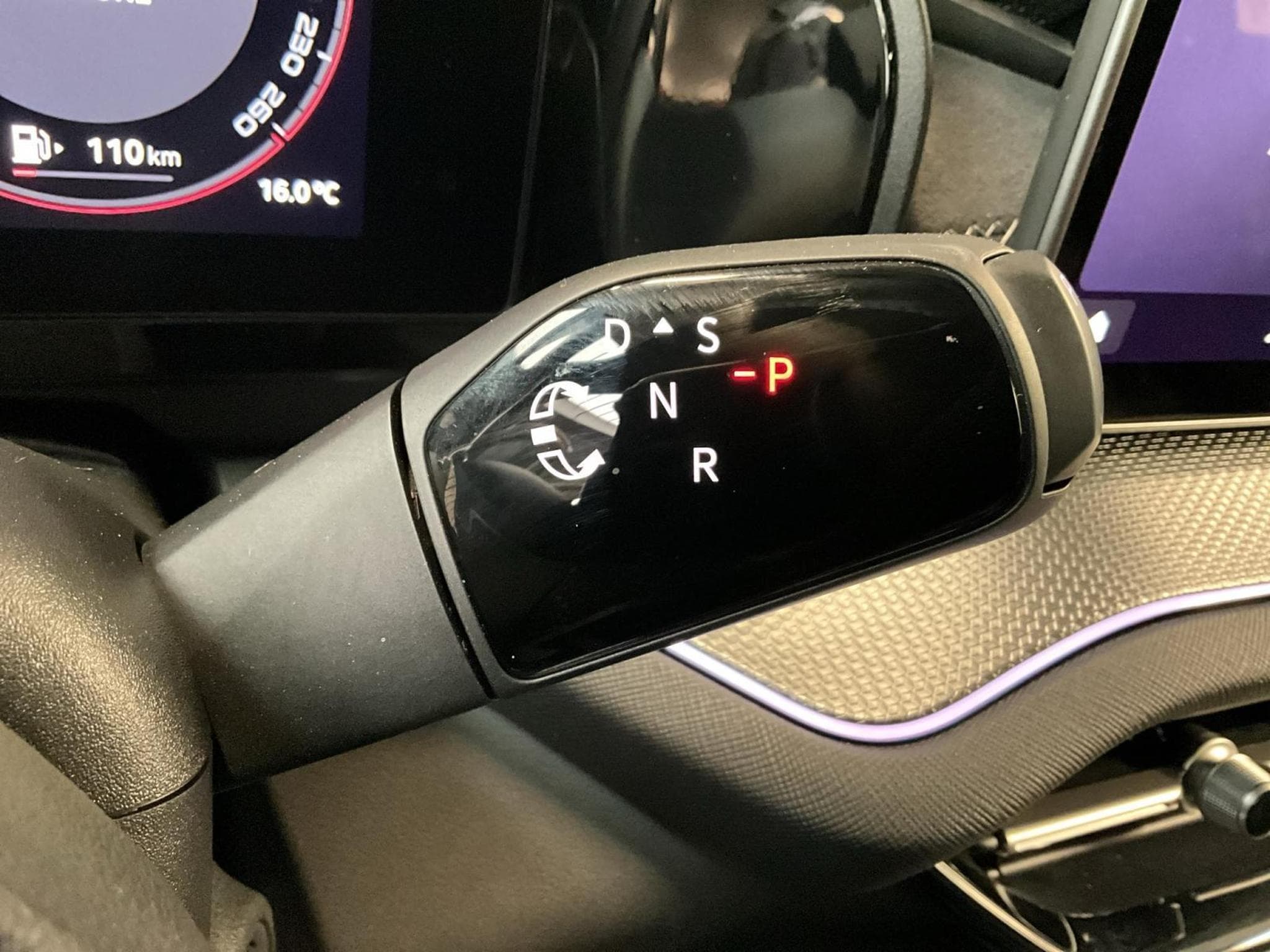 Skoda Kodiaq Sportline+DSG+4x4+StandH.+AHK (2025) - Foto 12