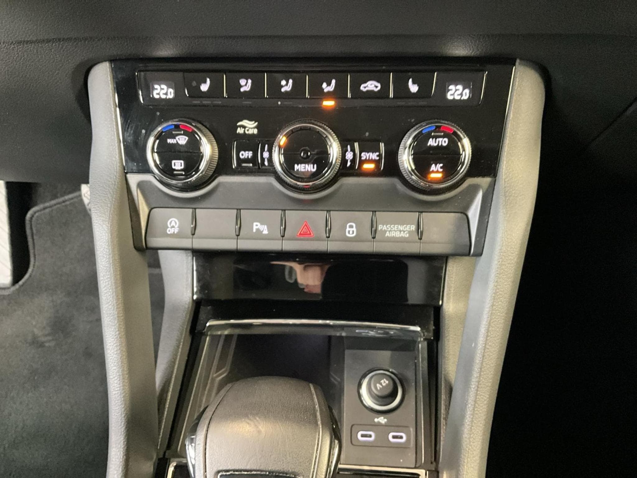 Skoda Karoq Style+DSG+AHK+P.Convenience (2022) - Foto 15