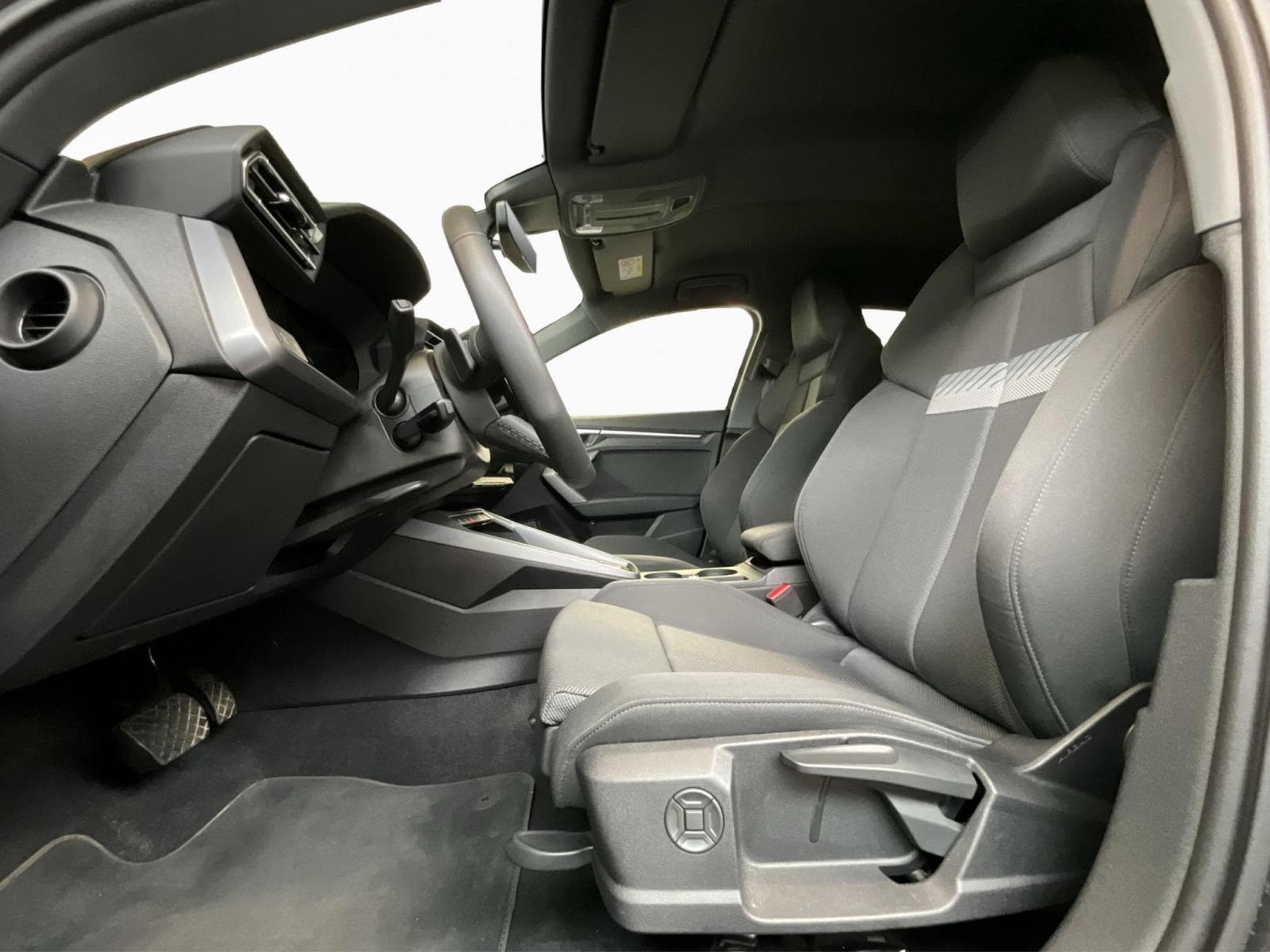 Audi A3 SB+S-Line+35TDI+S-Tronic+Led (2025) - Photo 15