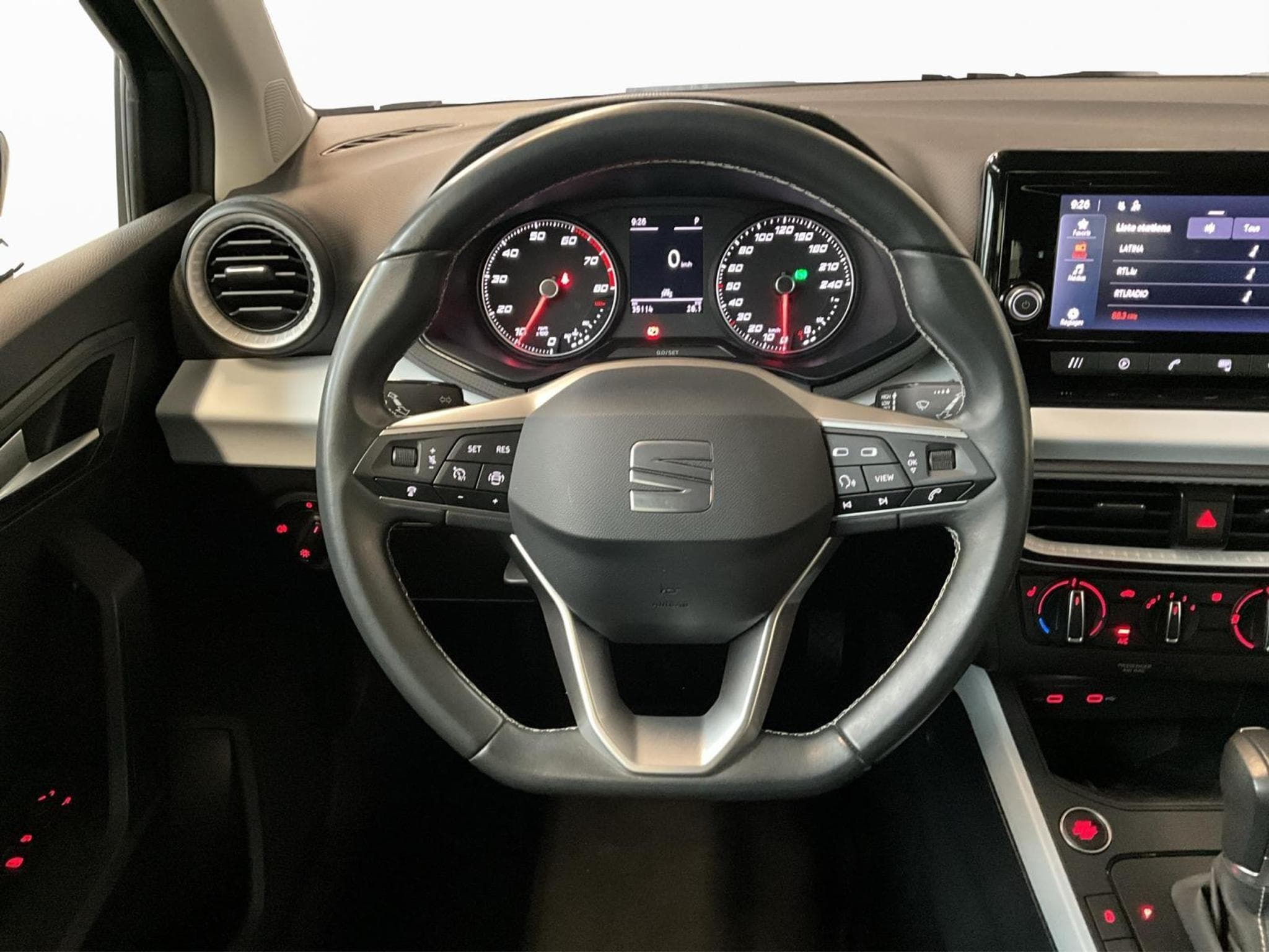 Seat Arona Style+DSG+Led+P.Luxe+LM17 (2023) - Photo 10