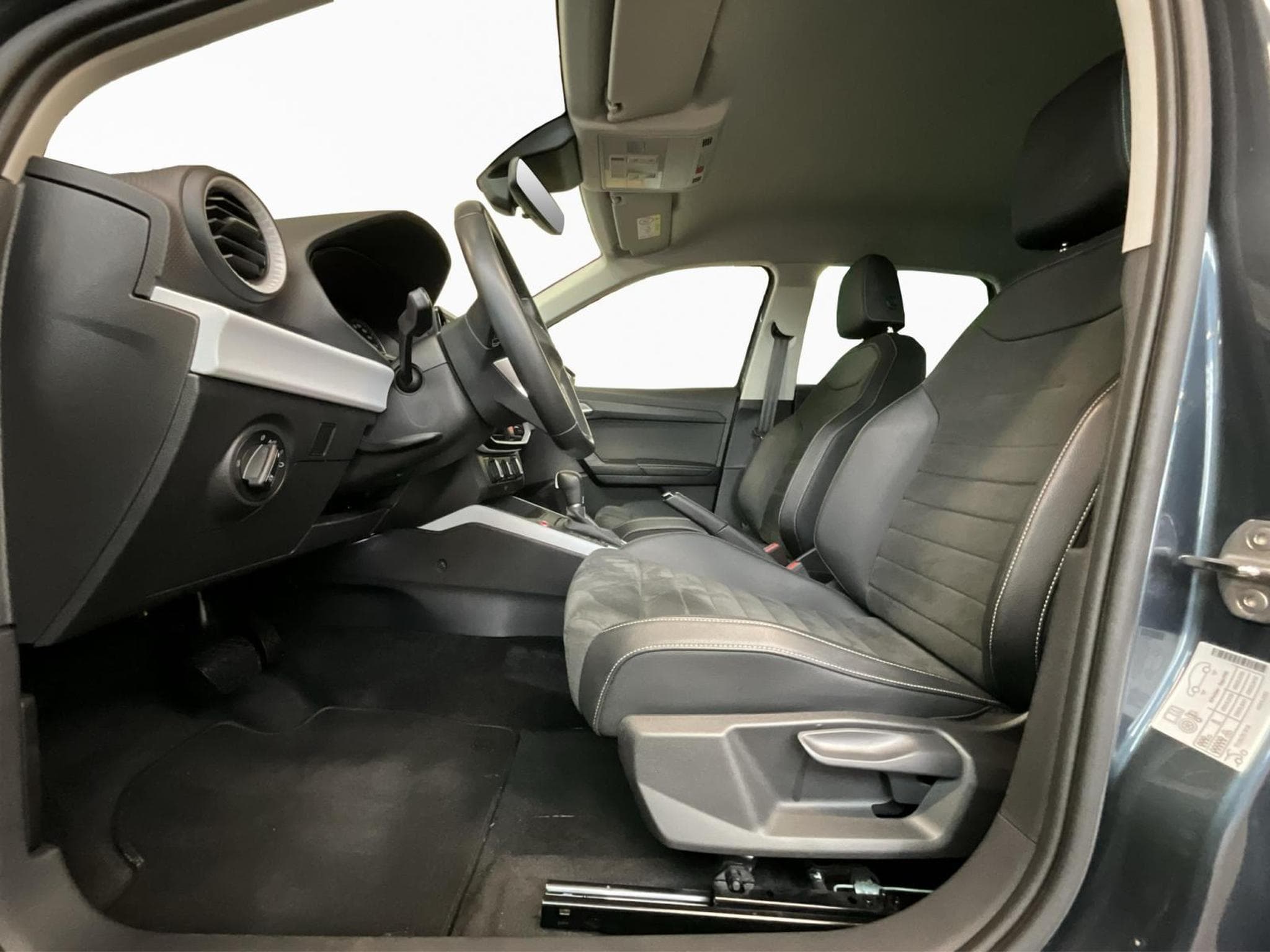 Seat Arona Style+DSG+Led+P.Luxe+LM17 (2023) - Photo 9