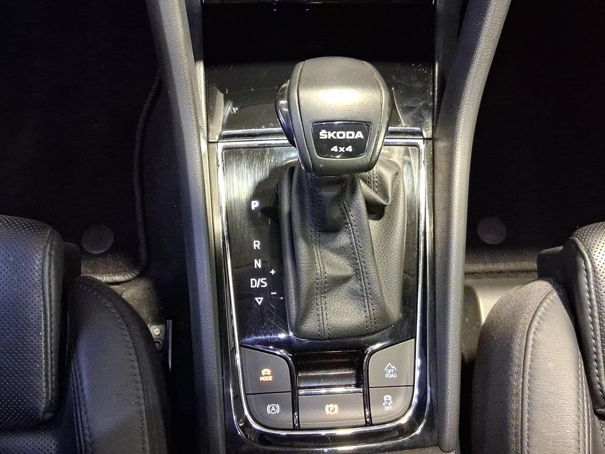 Skoda Kodiaq L&K+DSG+4x4+Pano+AHK+StandH. (2022) - Photo 12