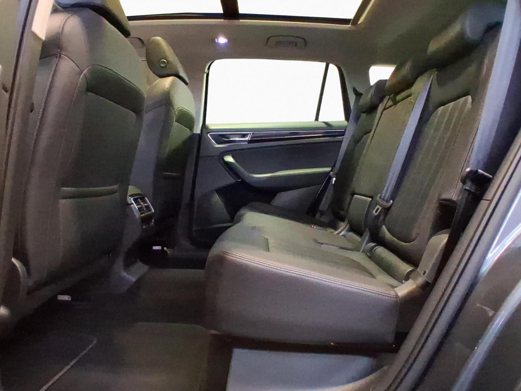 Skoda Kodiaq L&K+DSG+4x4+Pano+AHK+StandH. (2022) - Photo 16