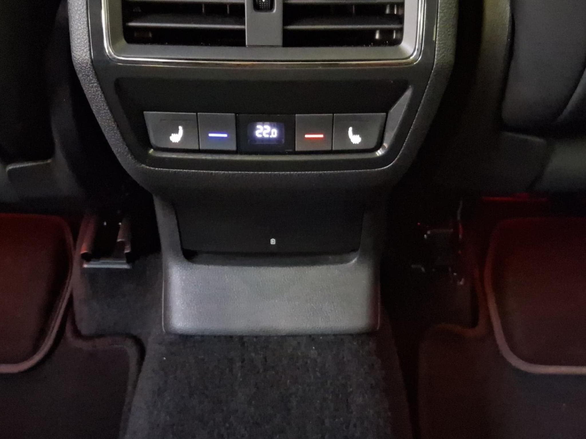 Skoda Kodiaq L&K+DSG+4x4+Pano+AHK+StandH. (2022) - Photo 24