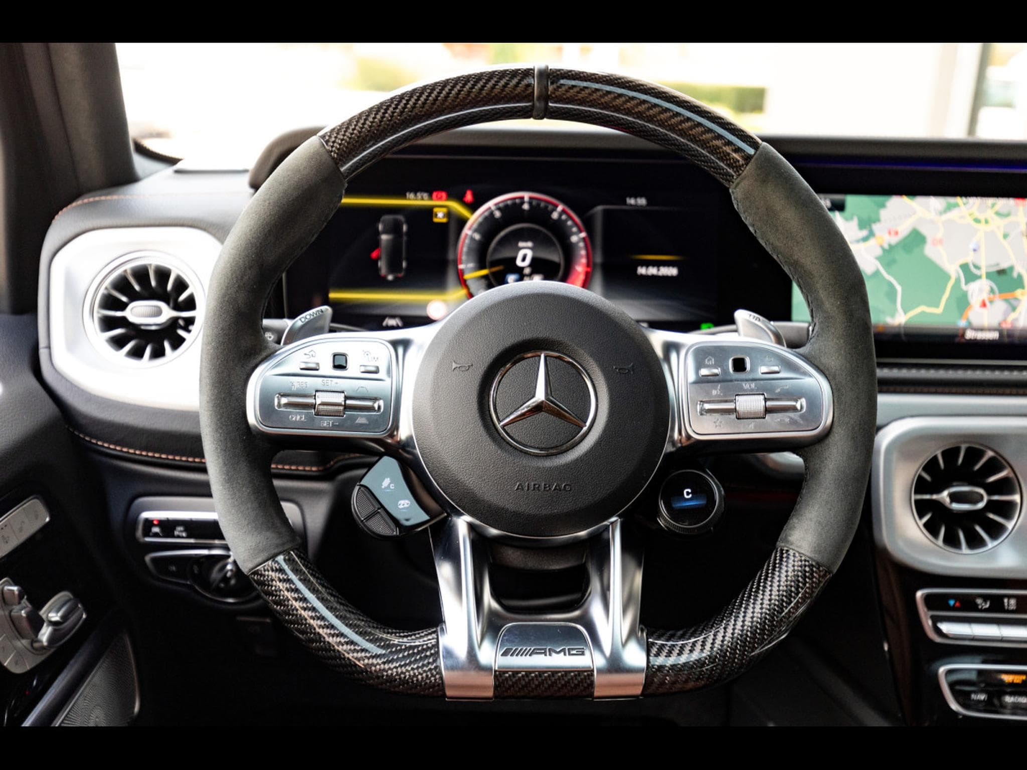 Mercedes G 63 AMG PACK NIGHT II - OLIVE METALLIC DESIGNO (2024) - Photo 12