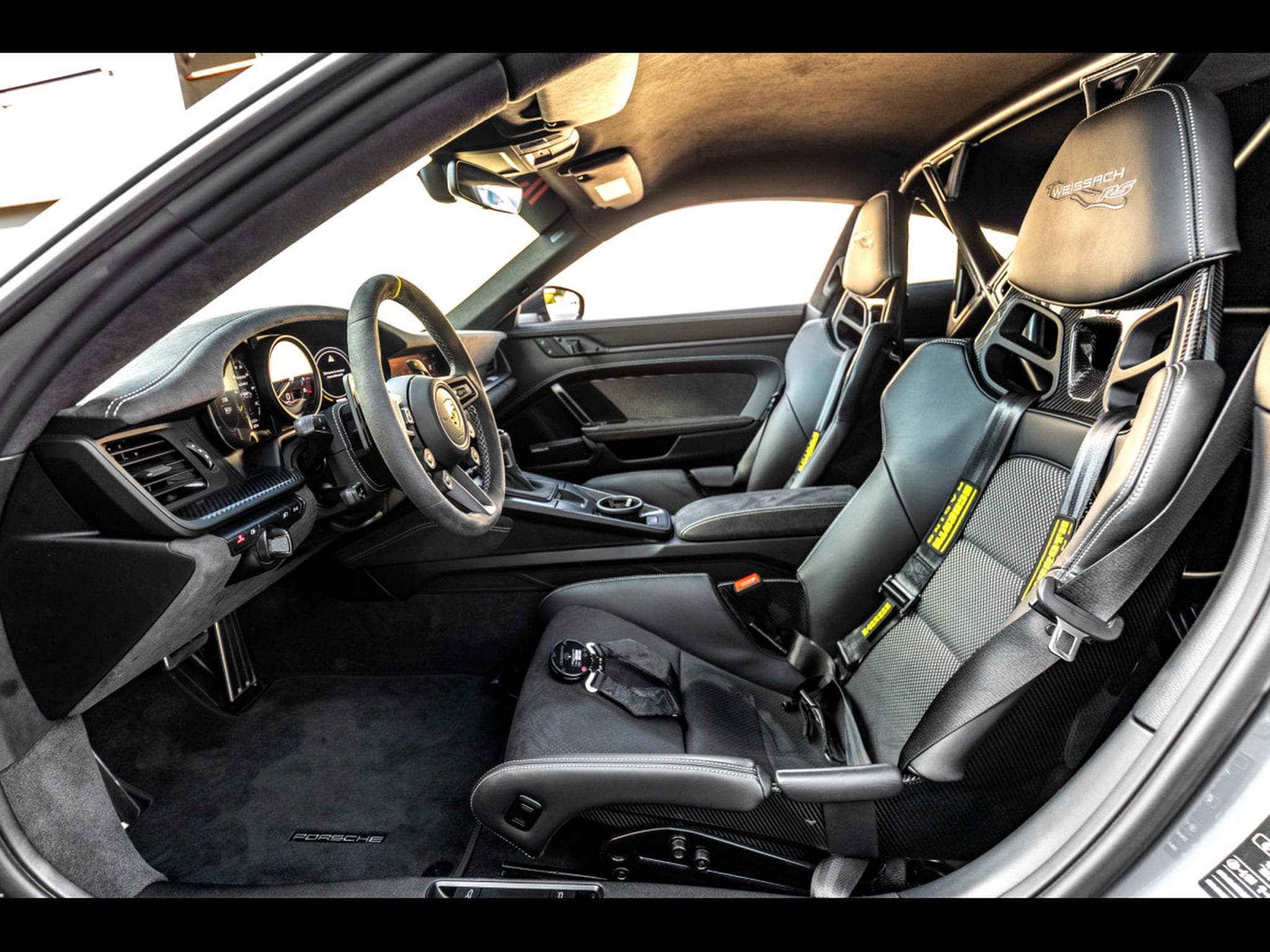 Porsche 911 (992.1) GT3 RS PDK MANTHEY RACING – FULL PPF SATIN - APPROVE (2025) - Photo 15