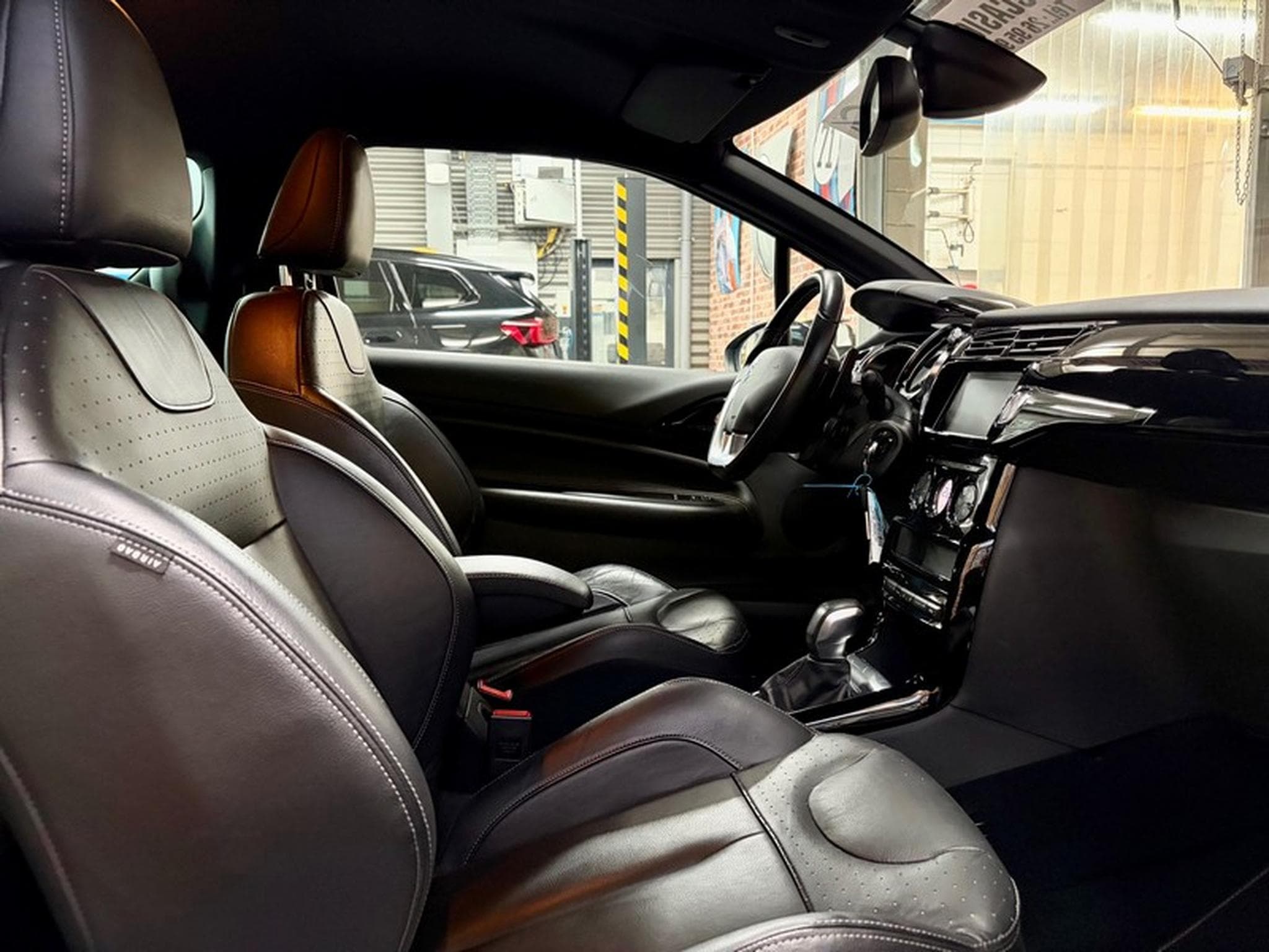 DS Automobiles DS3 DS3 1.2 110cv Auto SO CHIC (2019) - Photo 8