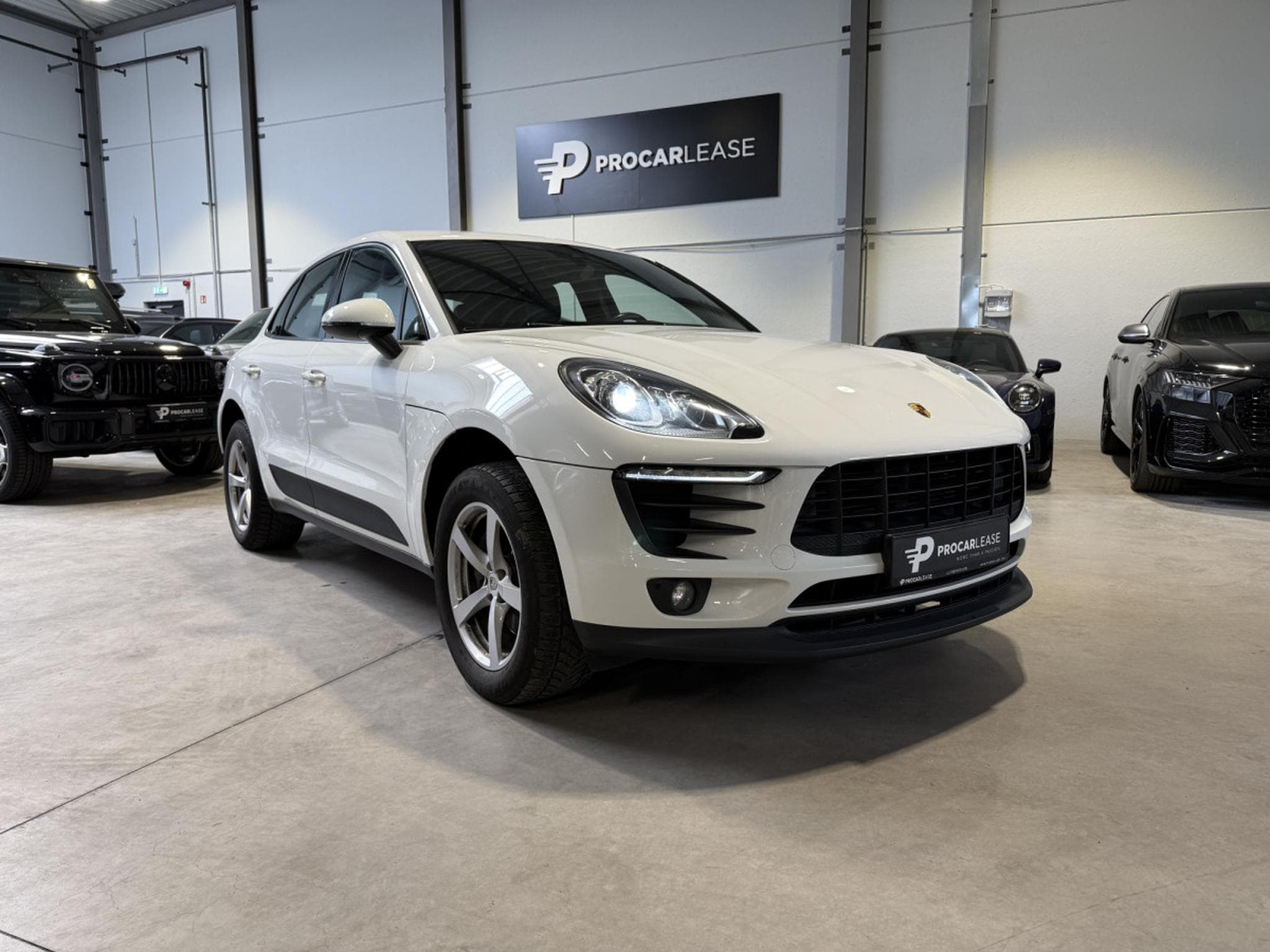 Porsche Macan Macan/Camera/18/Bi-Xenon/(PDLS)/Alcantara (2017) - Photo 5