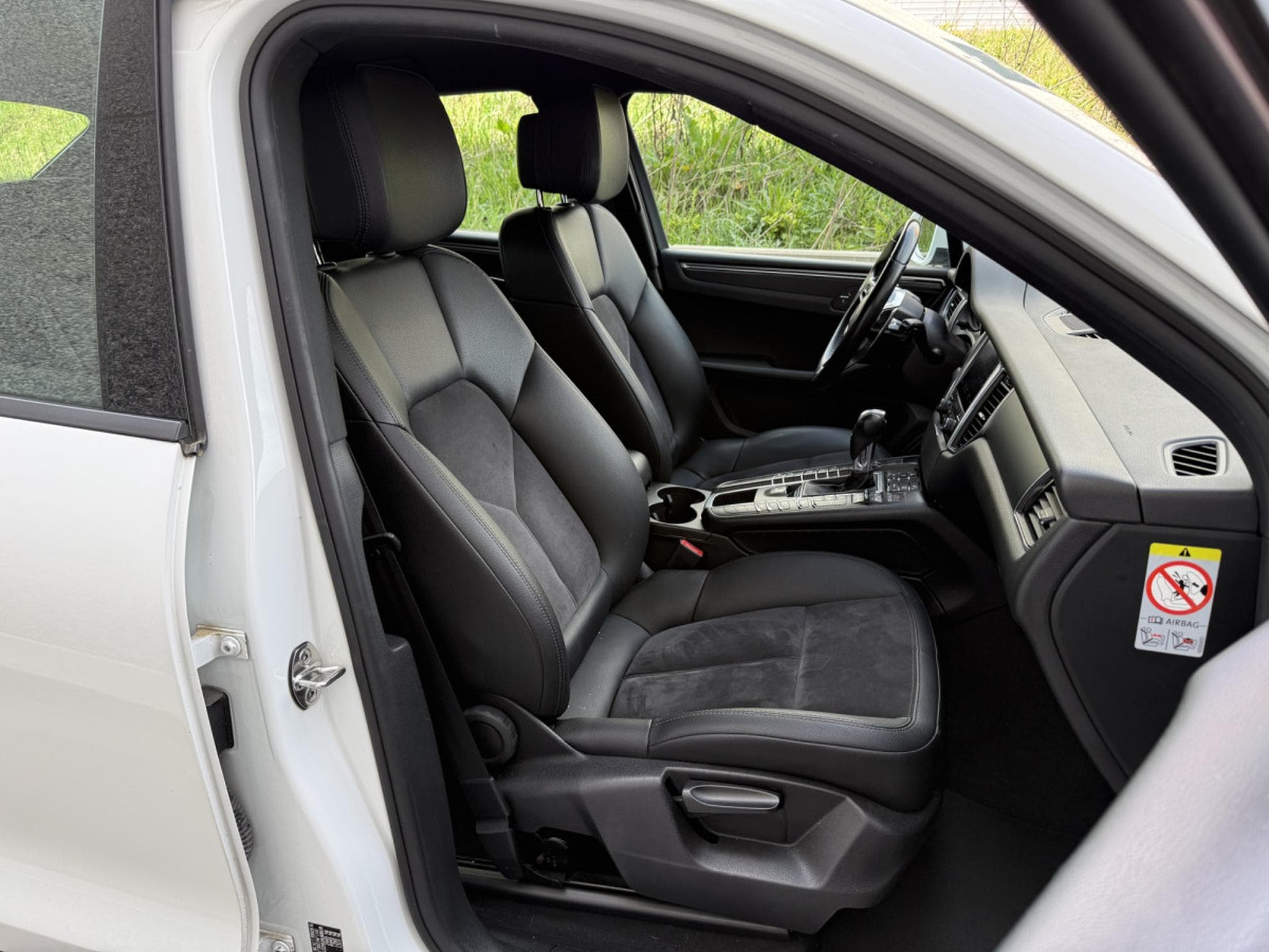 Porsche Macan Macan/Camera/18/Bi-Xenon/(PDLS)/Alcantara (2017) - Photo 8