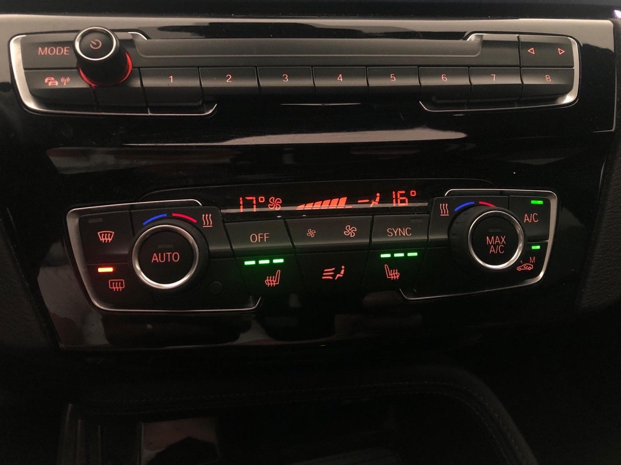 BMW X2 -54% 25E HYB 220cv BVA 4x4 M Sport +T.PANO+GPS+CAM (2021) - Photo 13