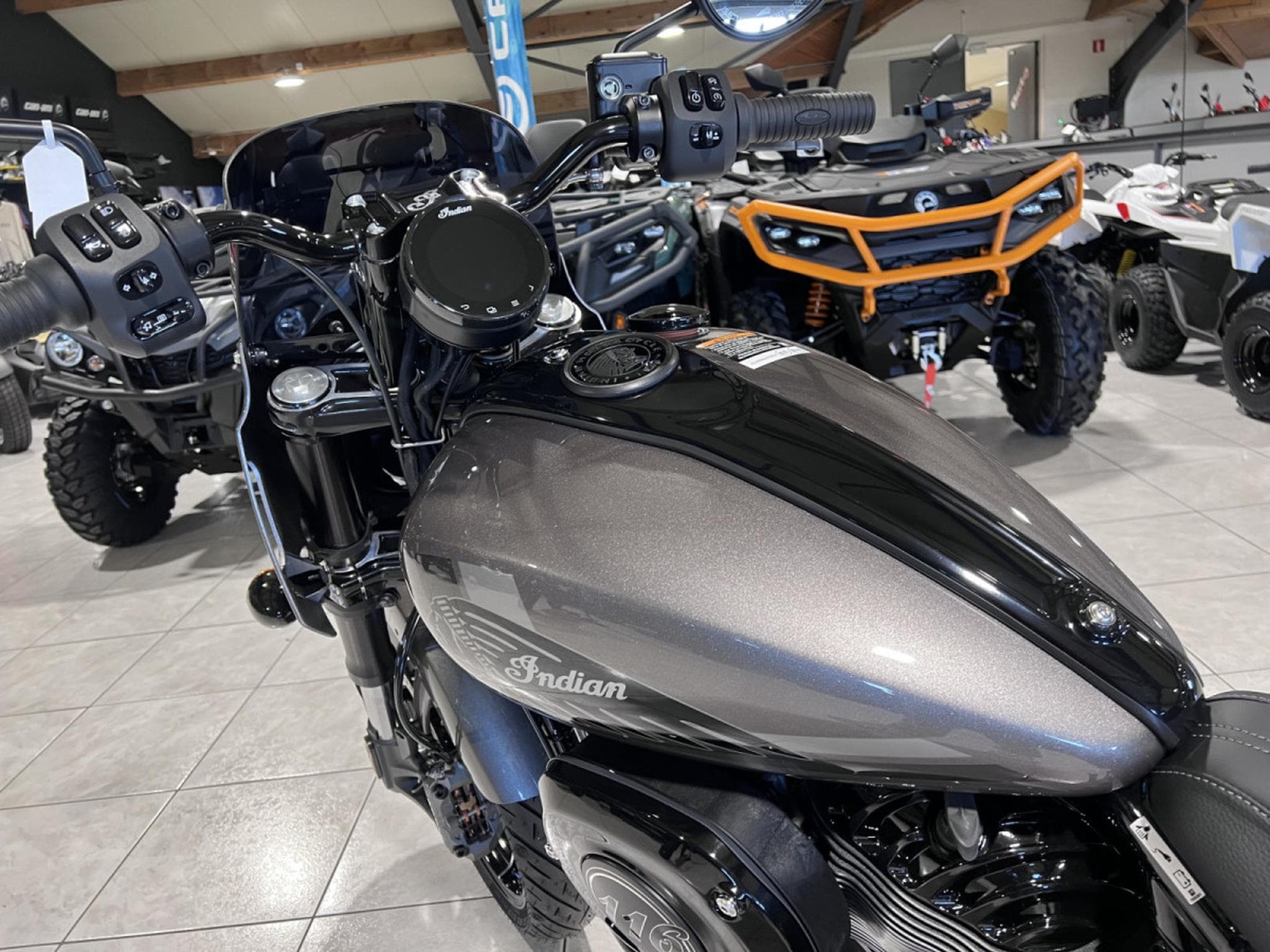 Indian Sport Chief 1900 RT Heavy Metal (2026) - Foto 6