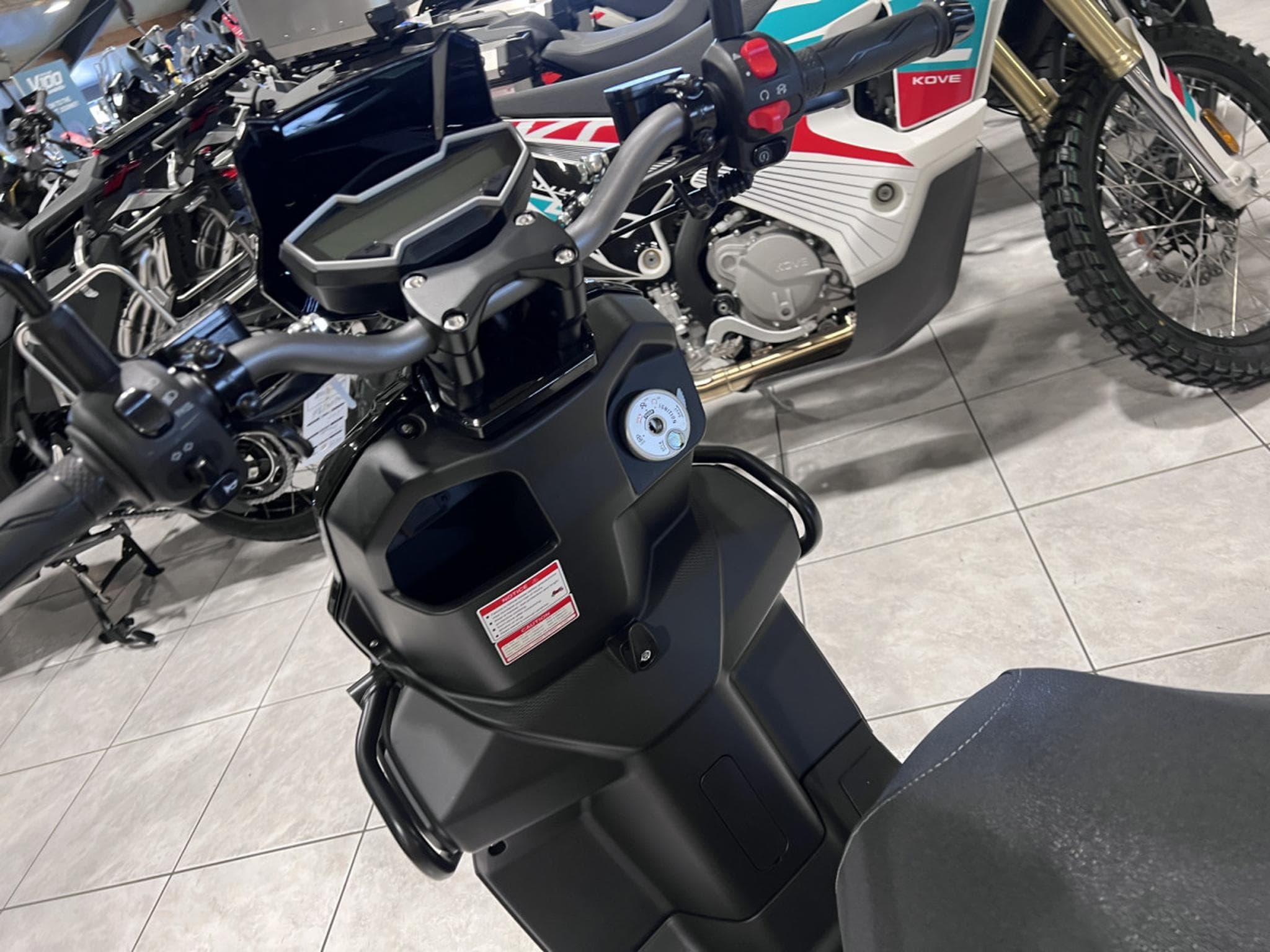 TNT Motor Escape Classe B 45 Km/h (2026) - Foto 7