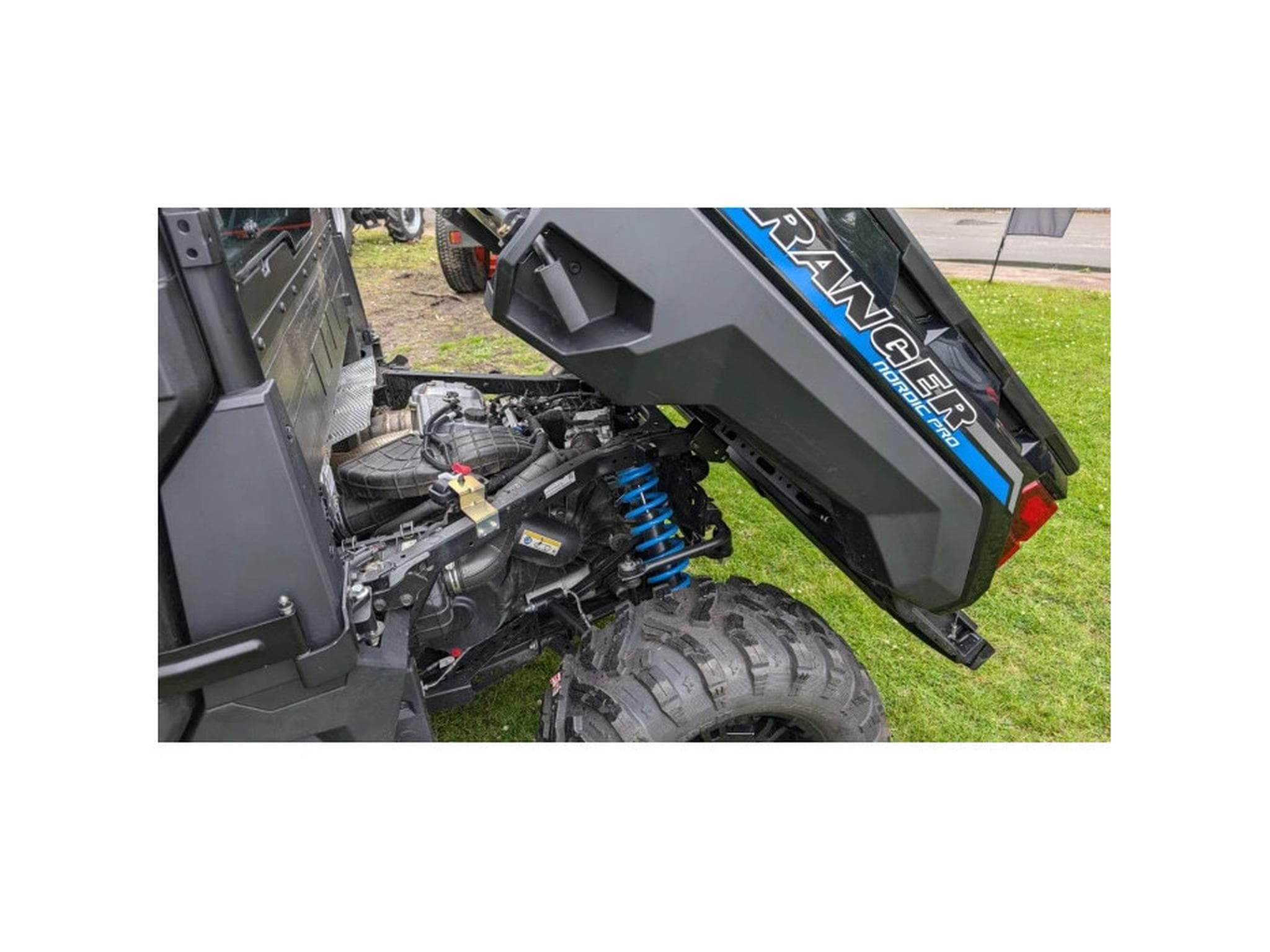 Polaris Ranger XP 1000 EPS Nordic Pro SE Black Pearl T1b (2026) - Photo 3
