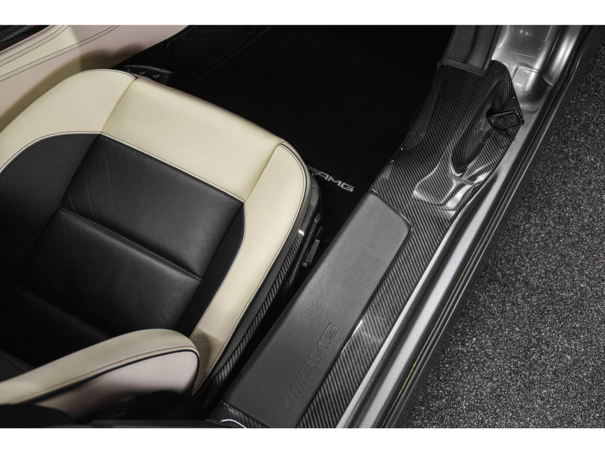 Mercedes SLS AMG AMG Coupé 6.3 V8 (2012) - Photo 26