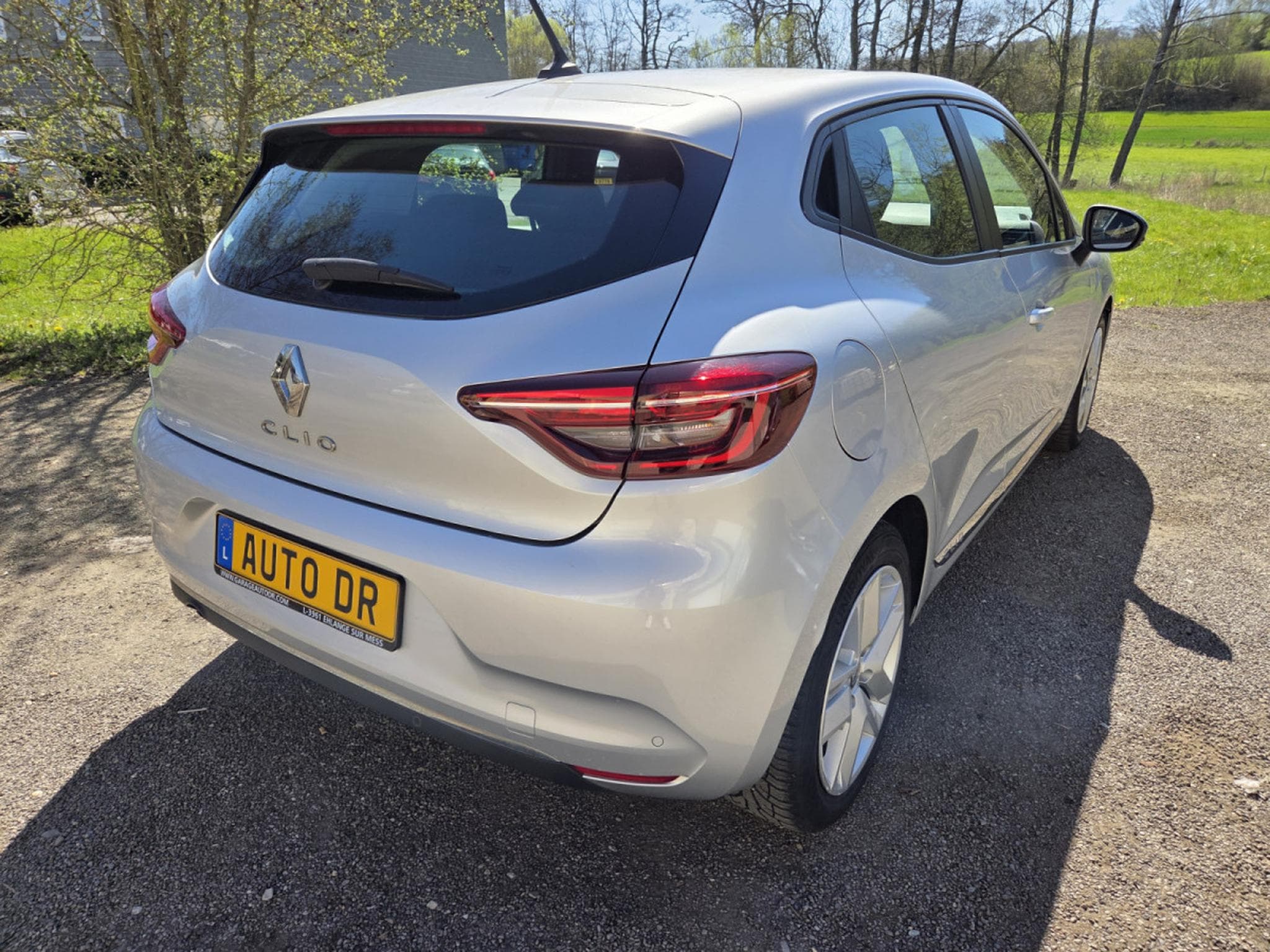 Renault Clio V 1.5 Dci 86CV Garantie 12 Mois AM2021 (2021) - Photo 9