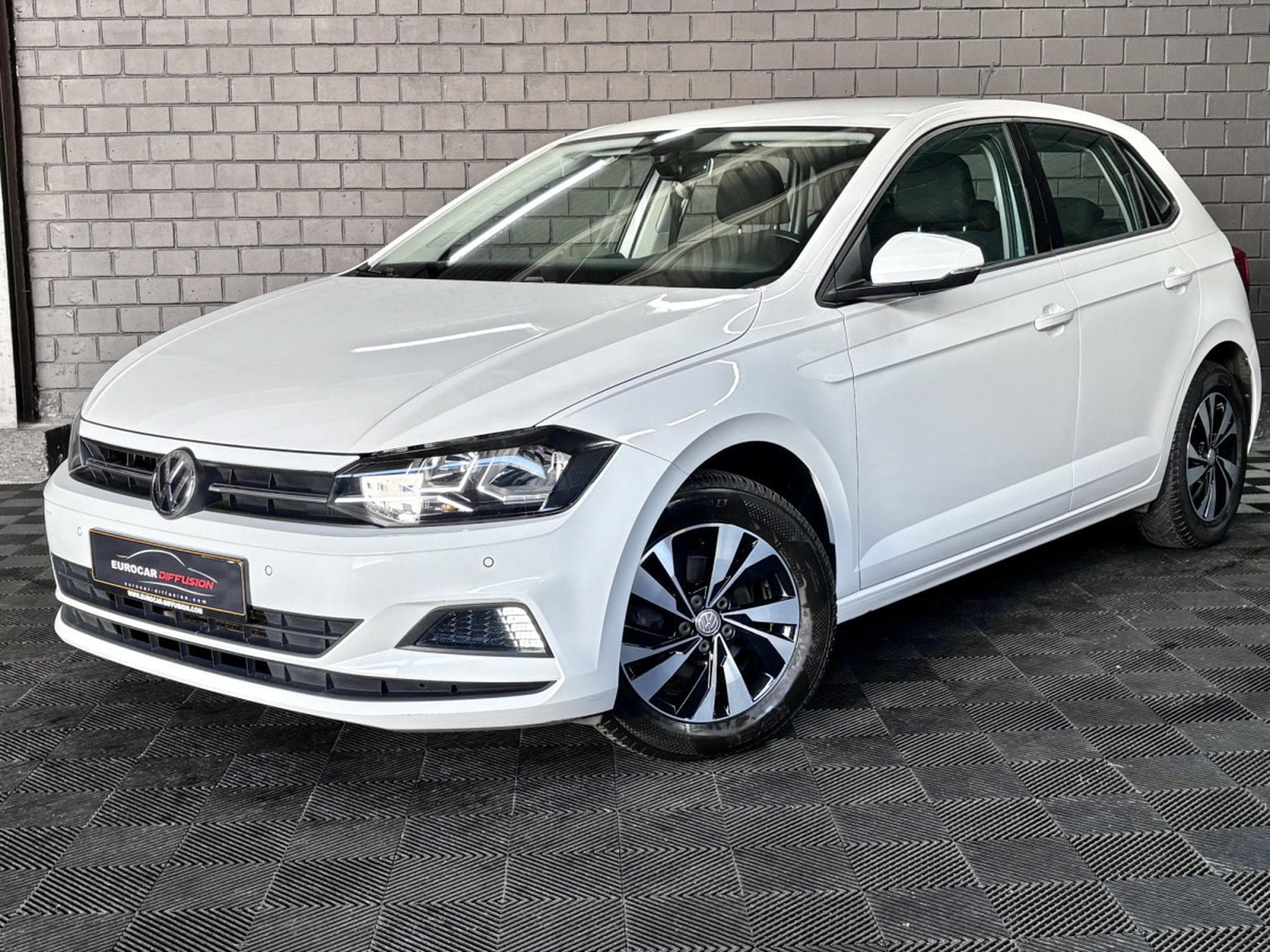 VW Polo VI Comfortline 1.0 TSI 95 CV *NAVI* REG. VITESSE* (2018) - Photo 1