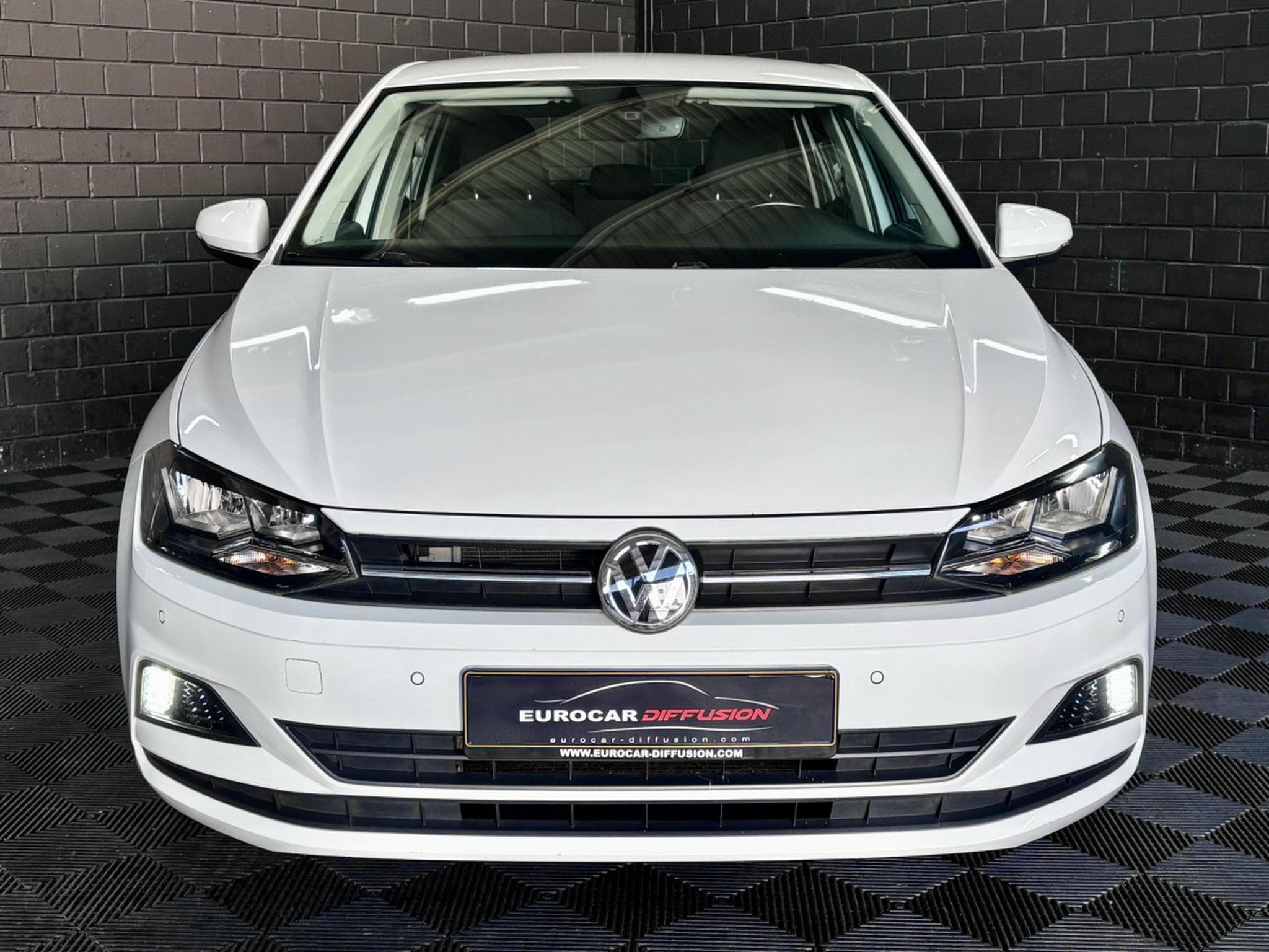 VW Polo VI Comfortline 1.0 TSI 95 CV *NAVI* REG. VITESSE* (2018) - Photo 2