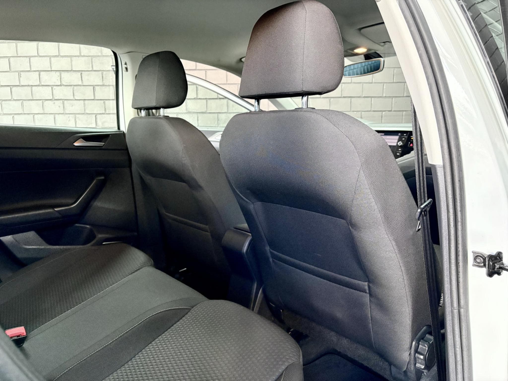 VW Polo VI Comfortline 1.0 TSI 95 CV *NAVI* REG. VITESSE* (2018) - Photo 21