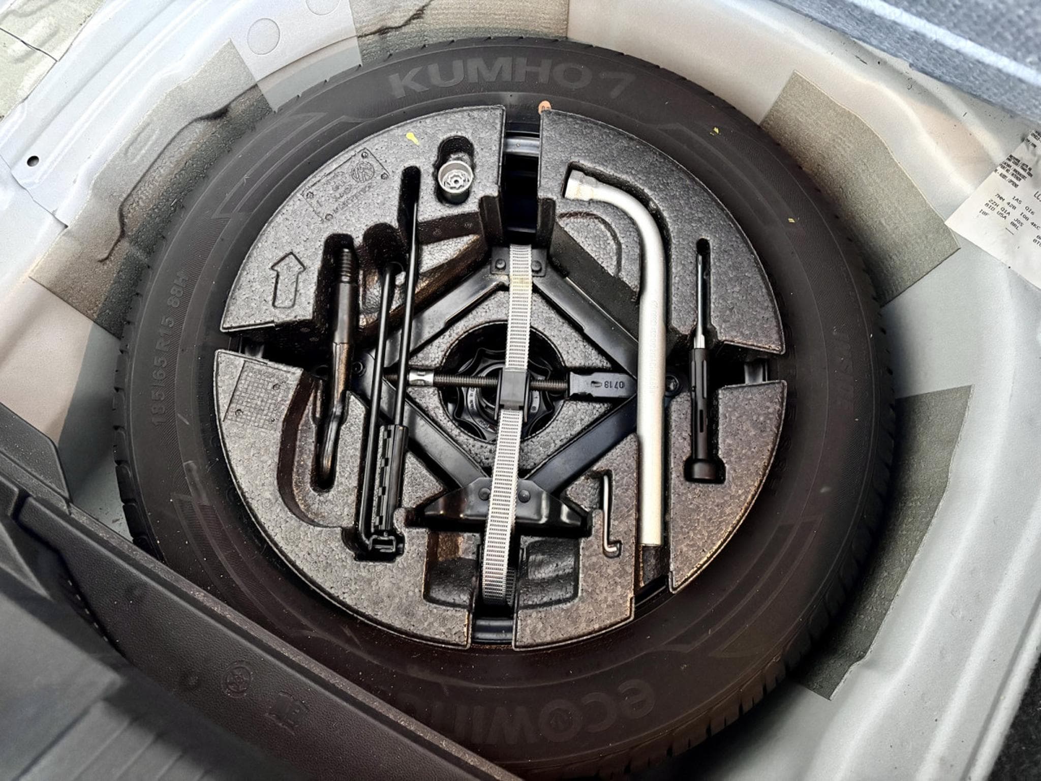 VW Polo VI Comfortline 1.0 TSI 95 CV *NAVI* REG. VITESSE* (2018) - Photo 23