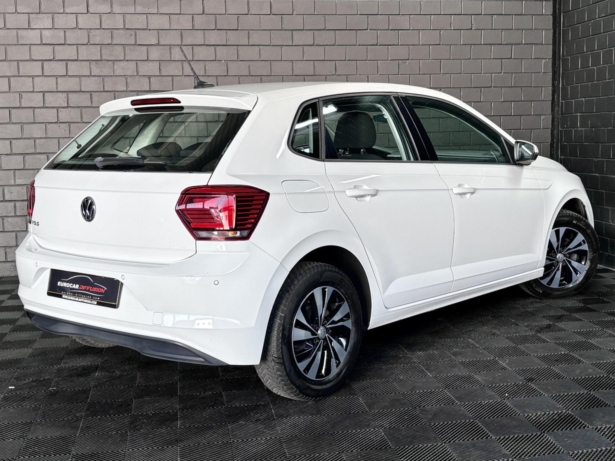 VW Polo VI Comfortline 1.0 TSI 95 CV *NAVI* REG. VITESSE* (2018) - Photo 6