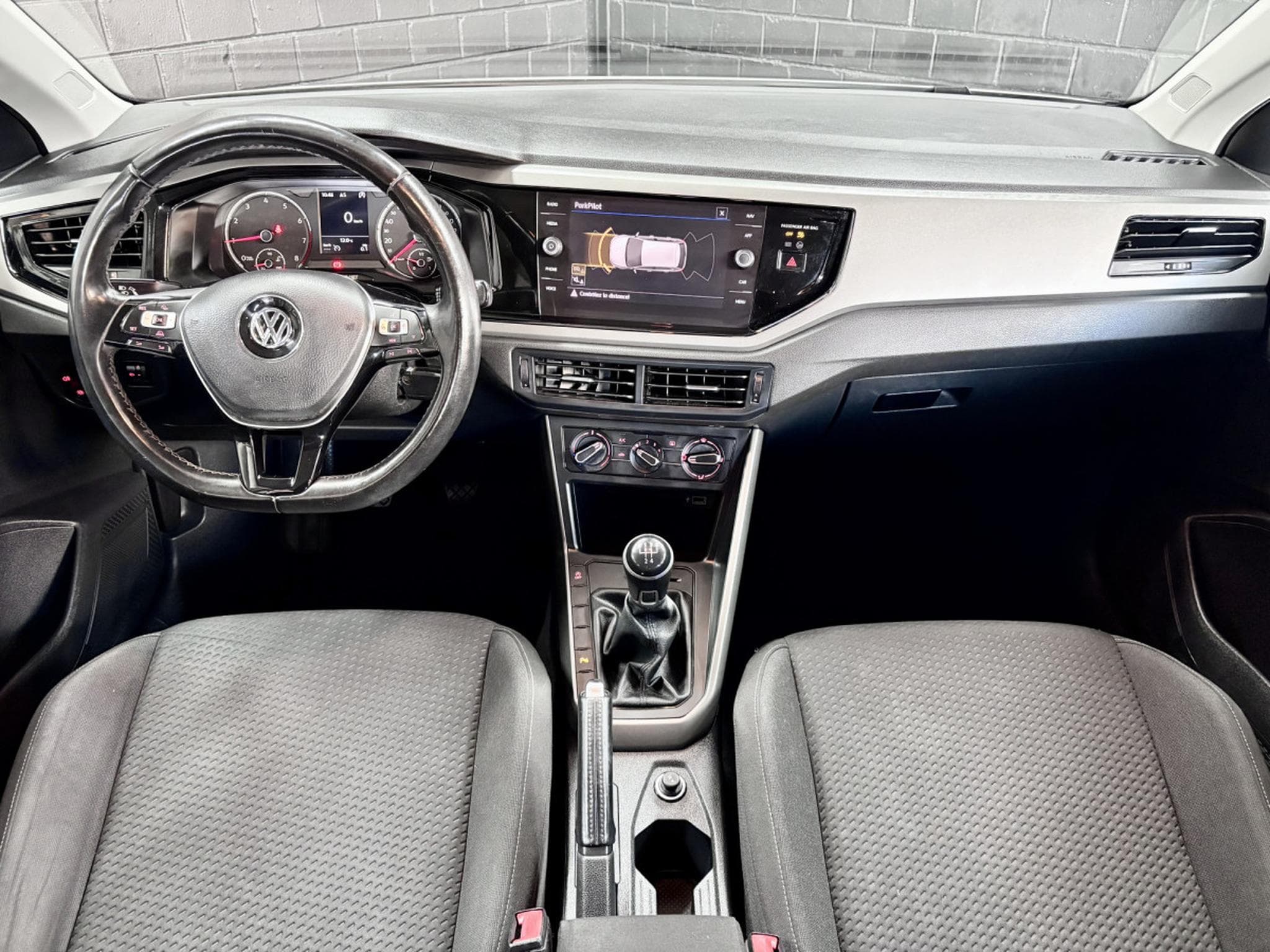 VW Polo VI Comfortline 1.0 TSI 95 CV *NAVI* REG. VITESSE* (2018) - Photo 9