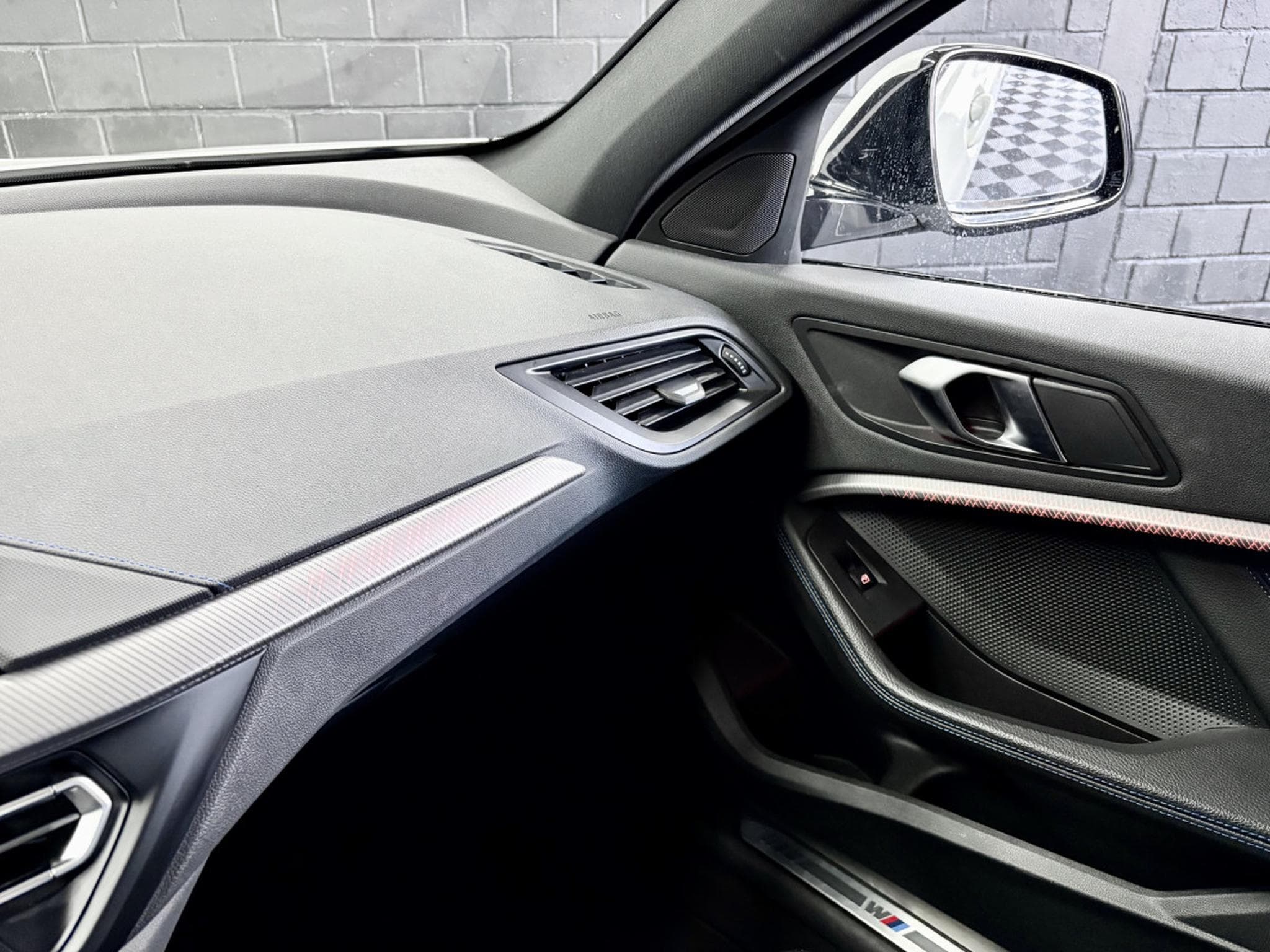 BMW 118 D M-Sport 2.0 150CV *BLACK PACK* 19" * ALARME* (2023) - Foto 22