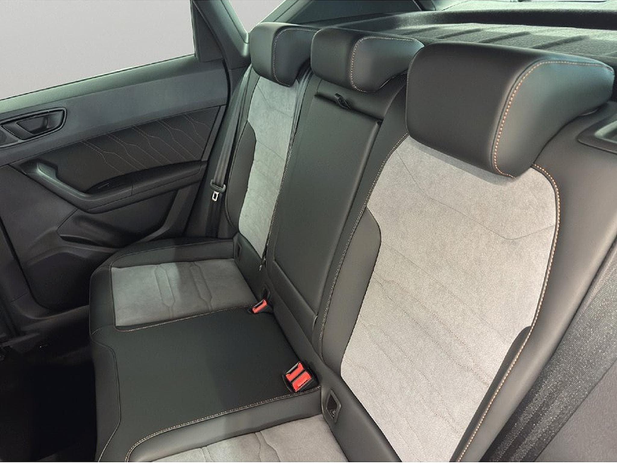 Cupra Ateca (2025) - Photo 11