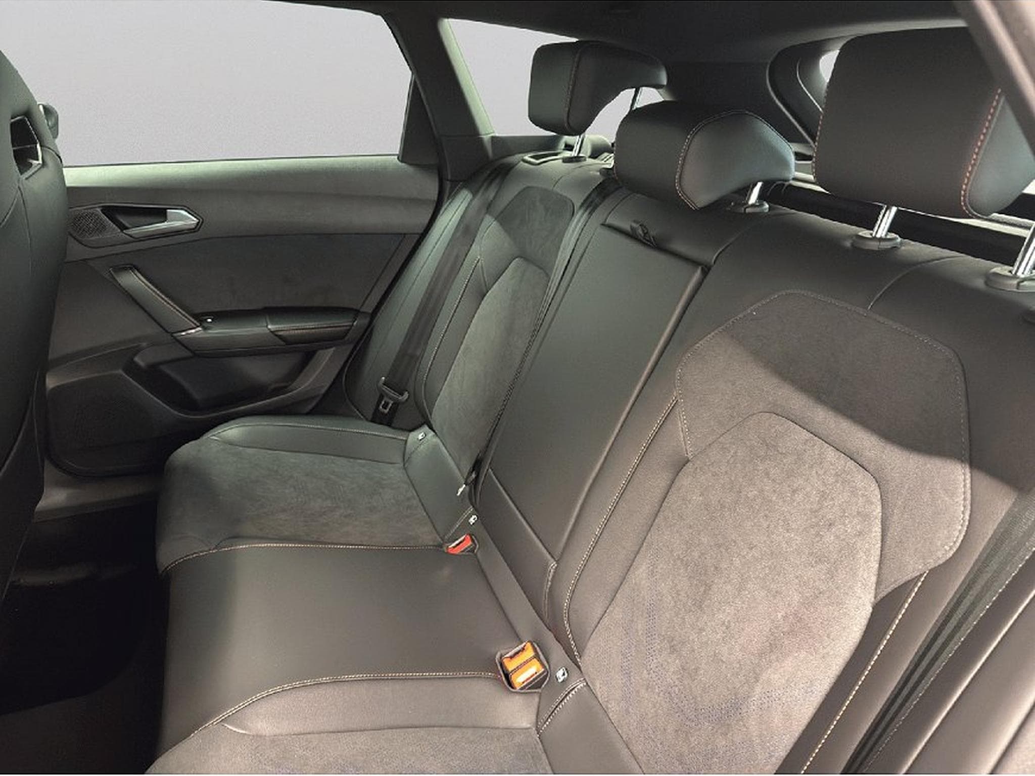 Cupra Leon (2025) - Photo 11