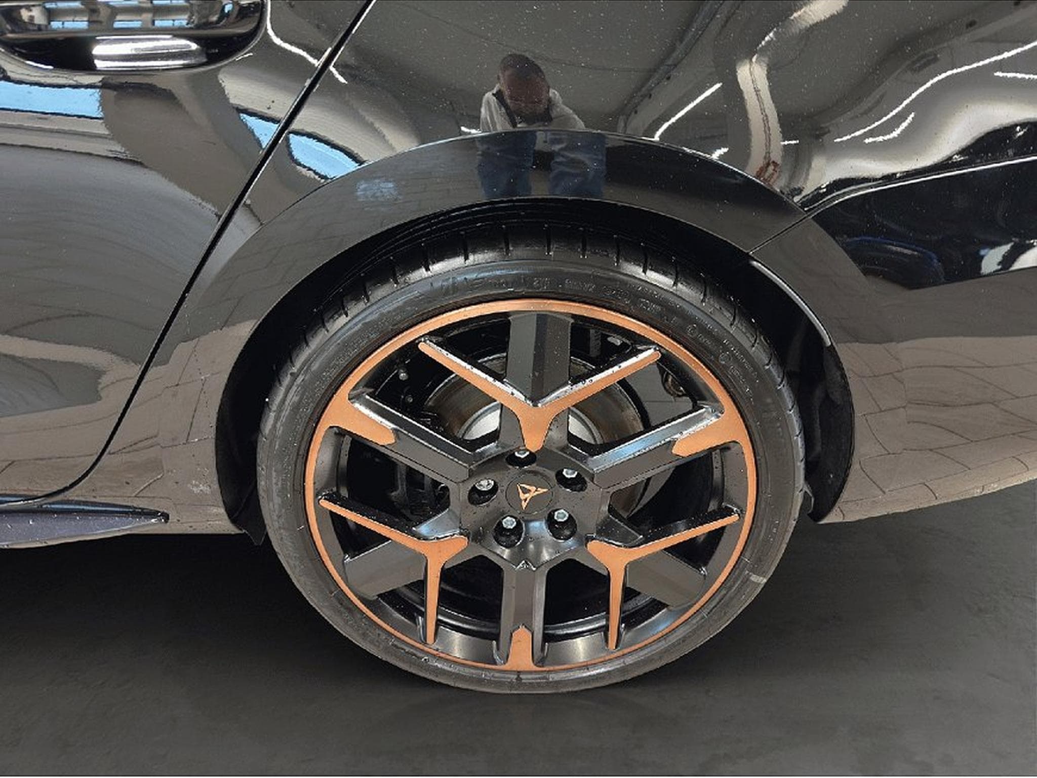 Cupra Leon (2025) - Photo 7