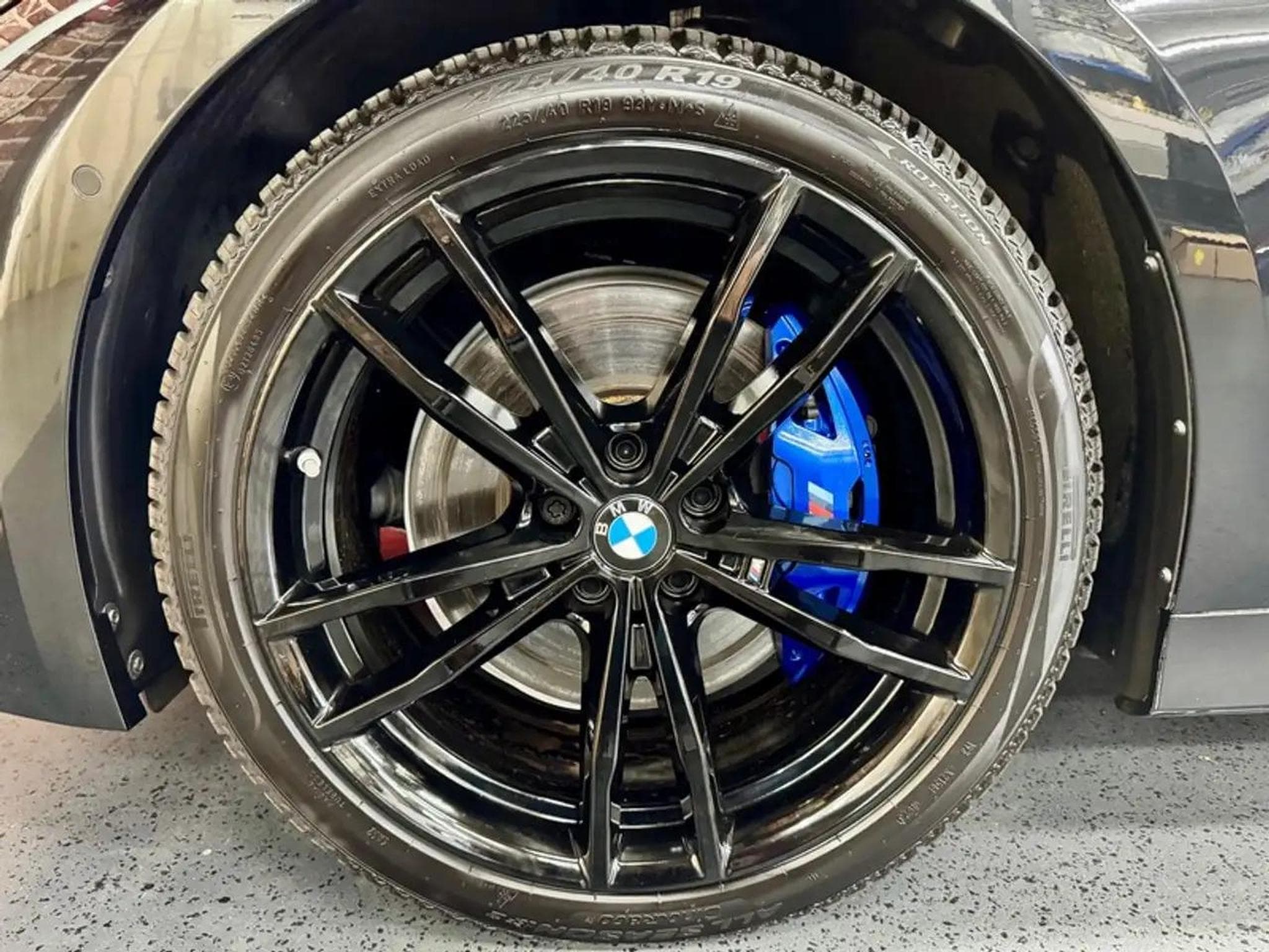 BMW 320 (2024) - Photo 3